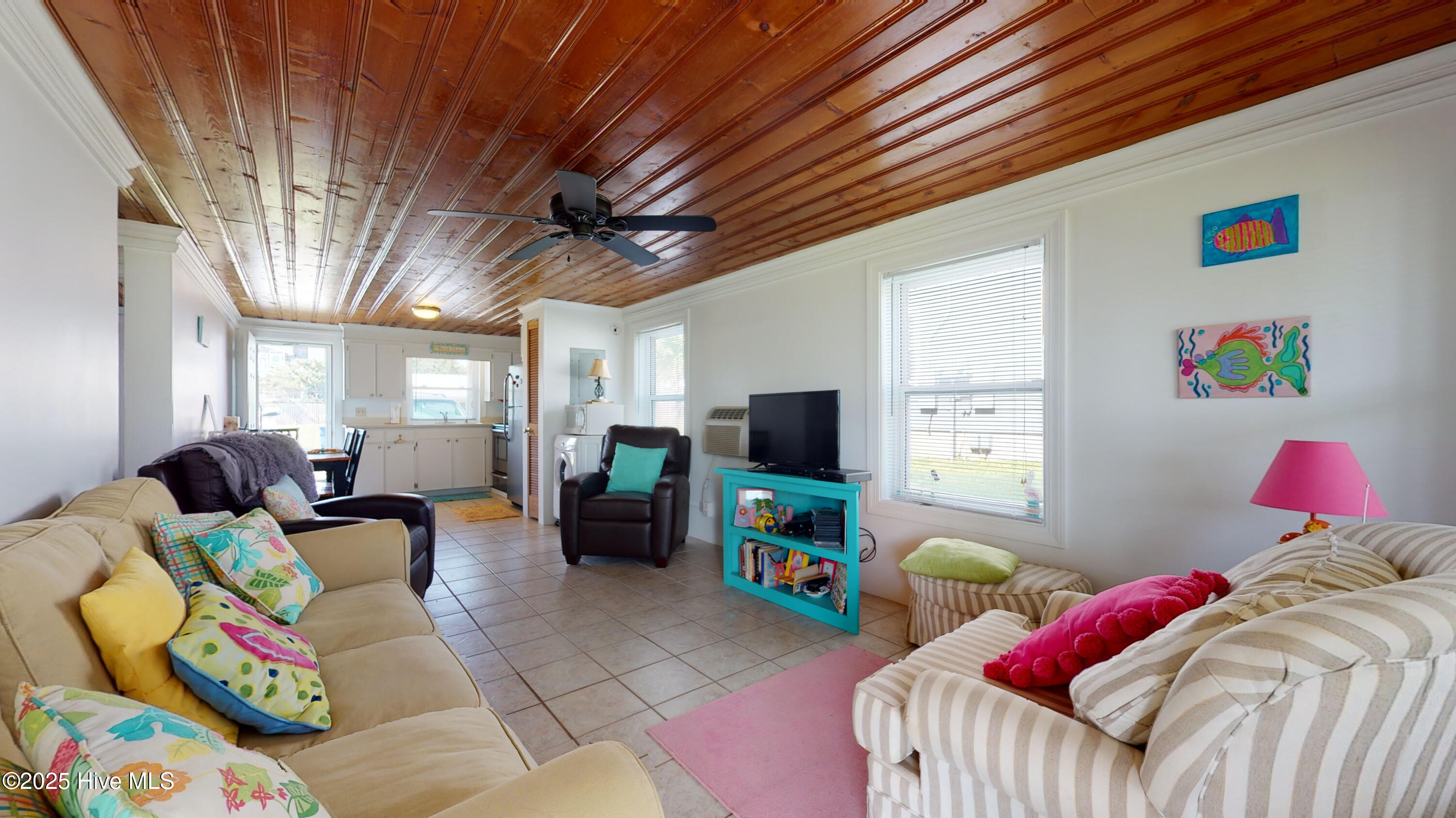 404 E Terminal Boulevard