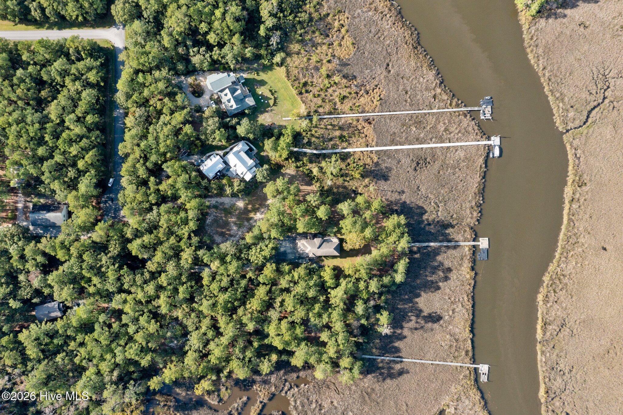 106 Neusiok Drive