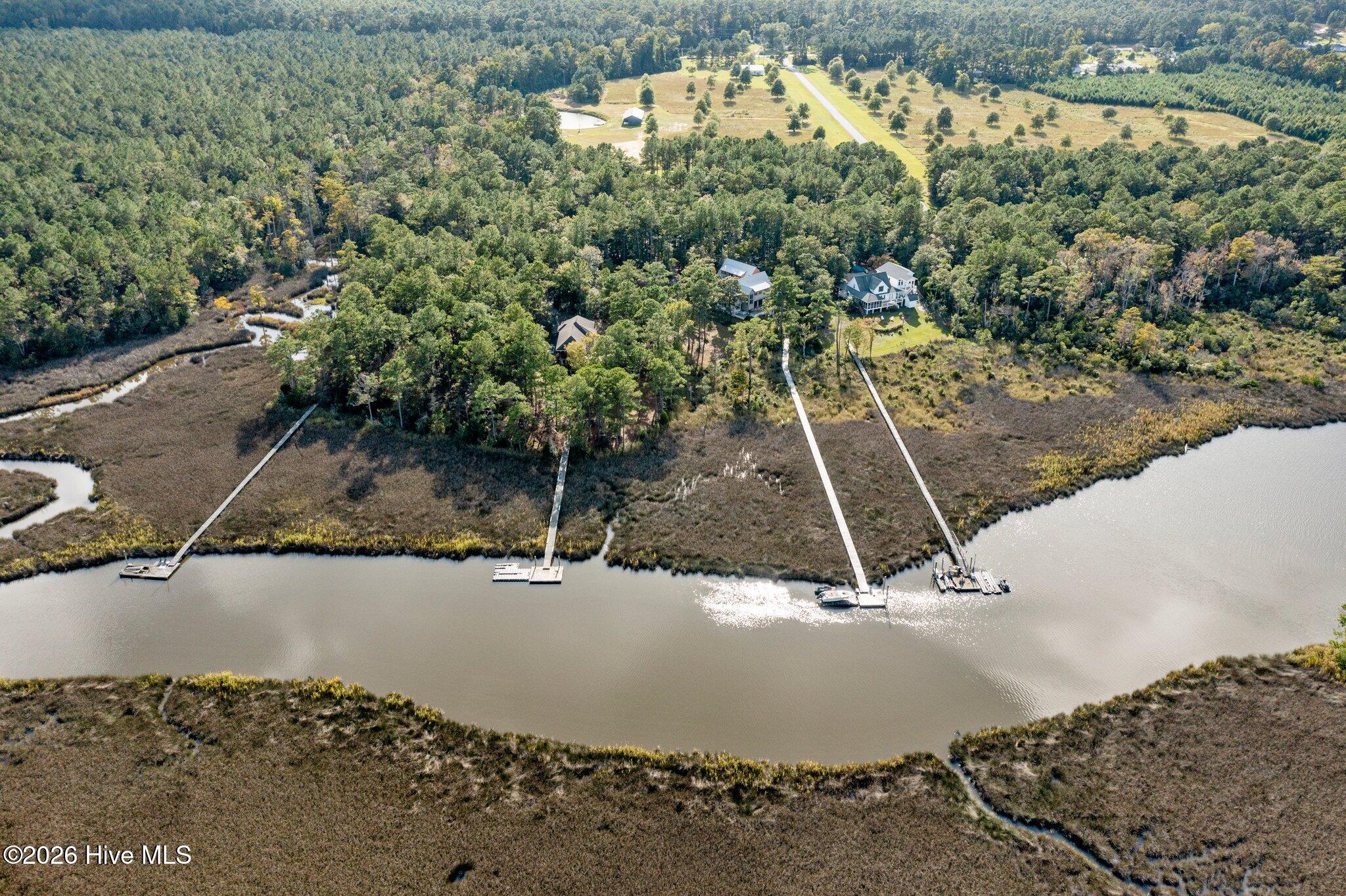106 Neusiok Drive