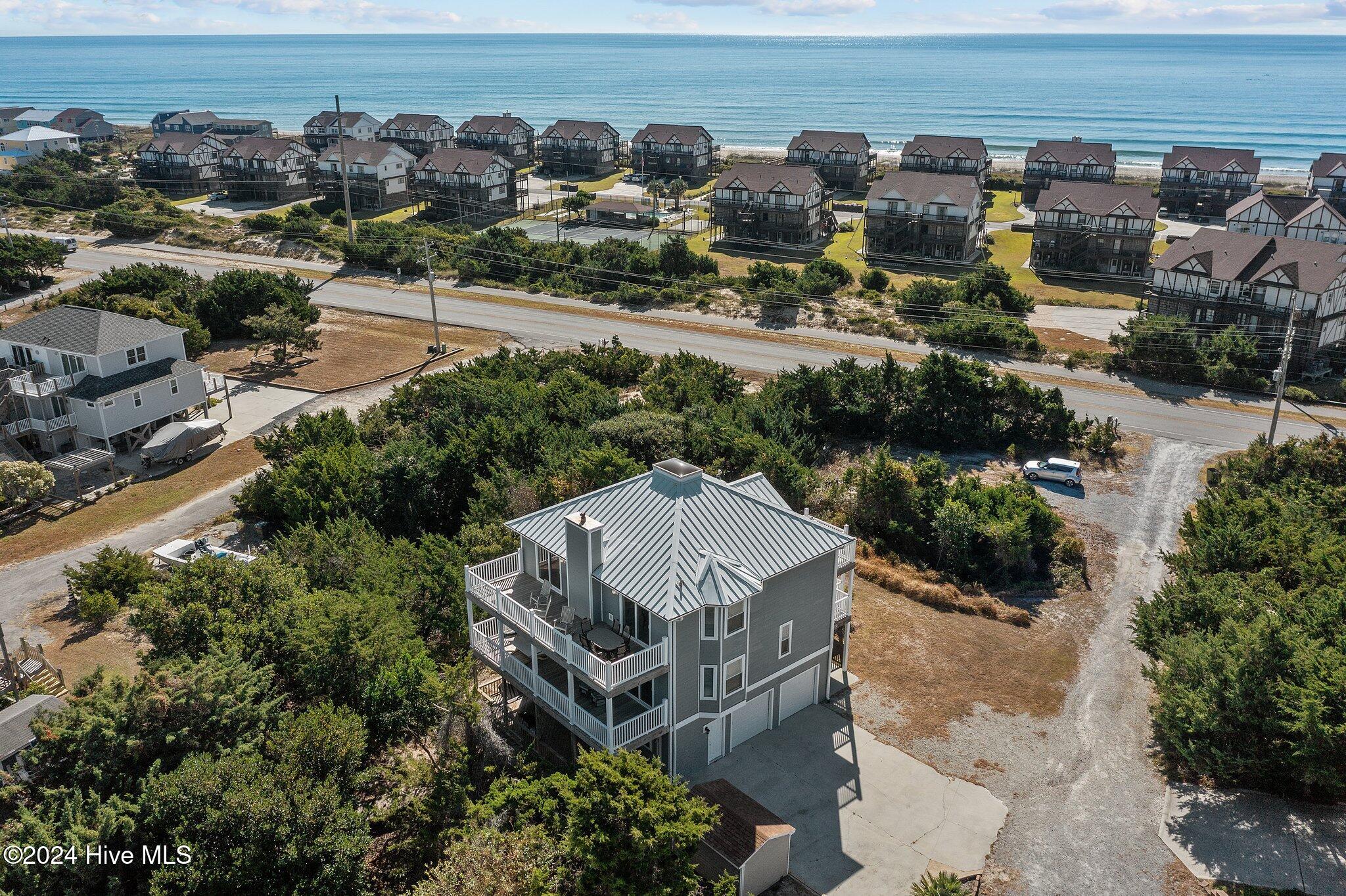 2610 Emerald Drive