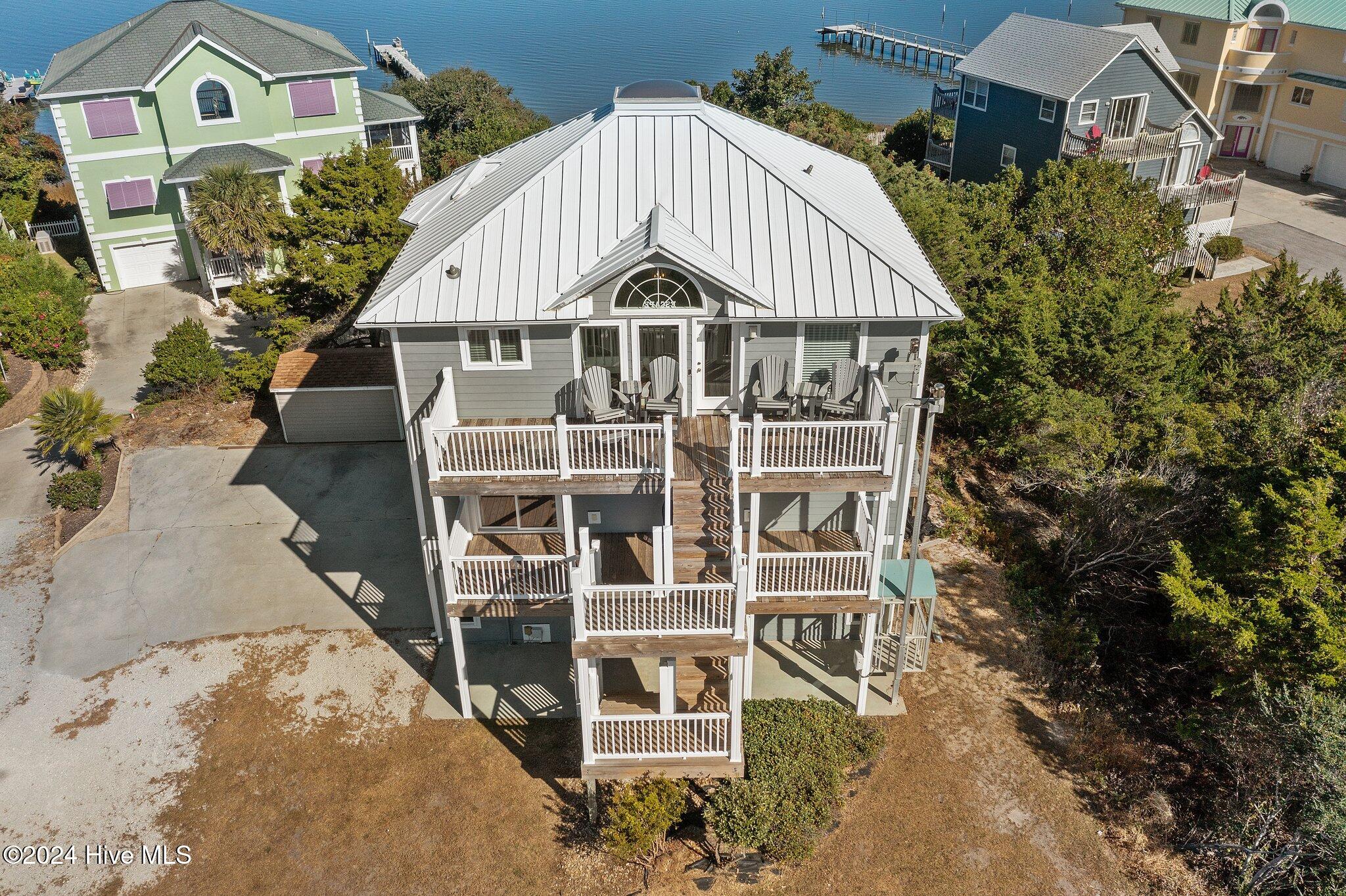 2610 Emerald Drive