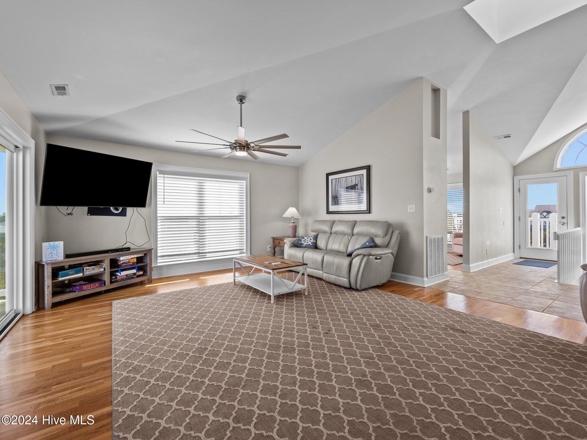 2610 Emerald Drive