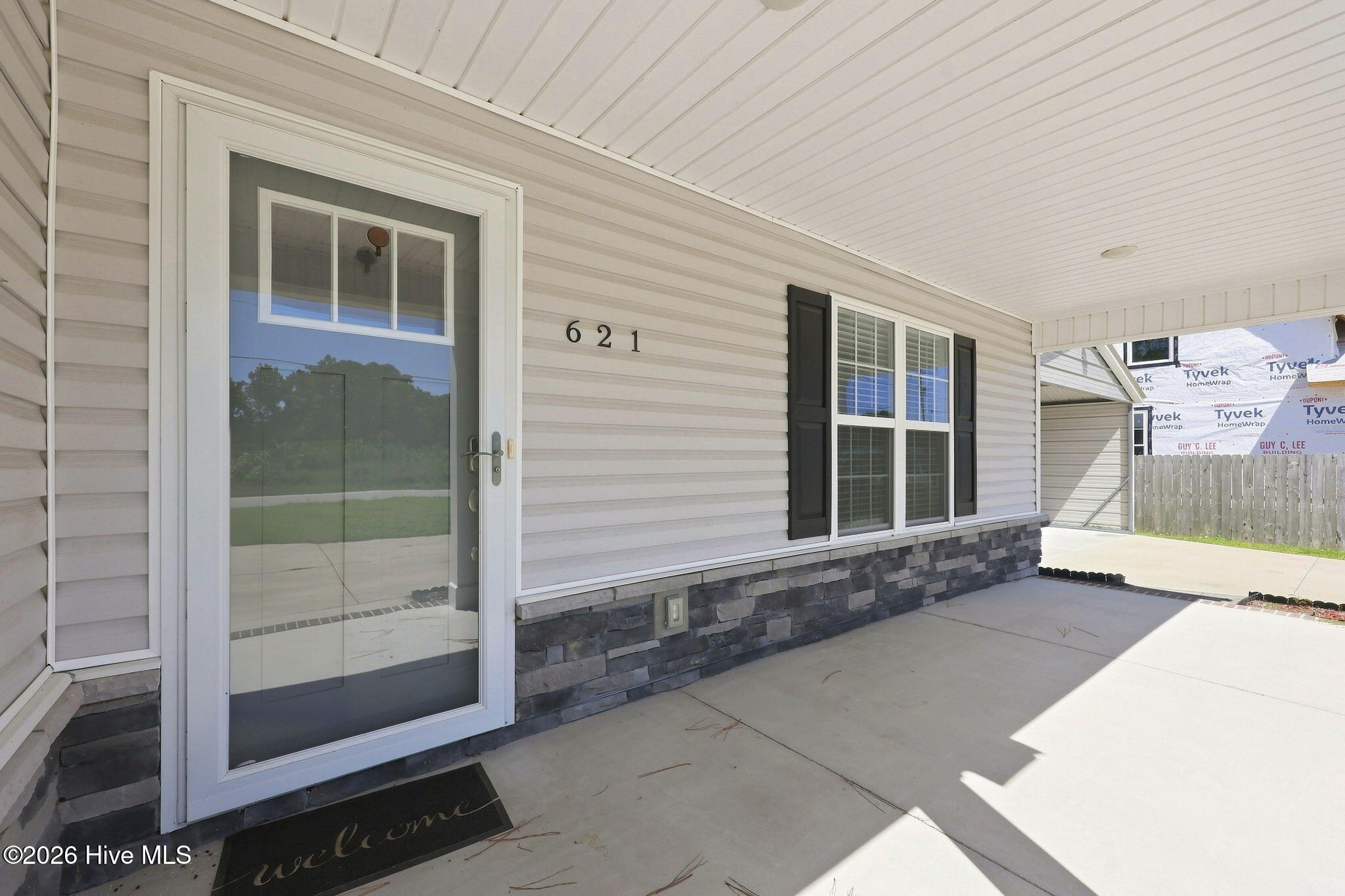 621 W Beaufort Road