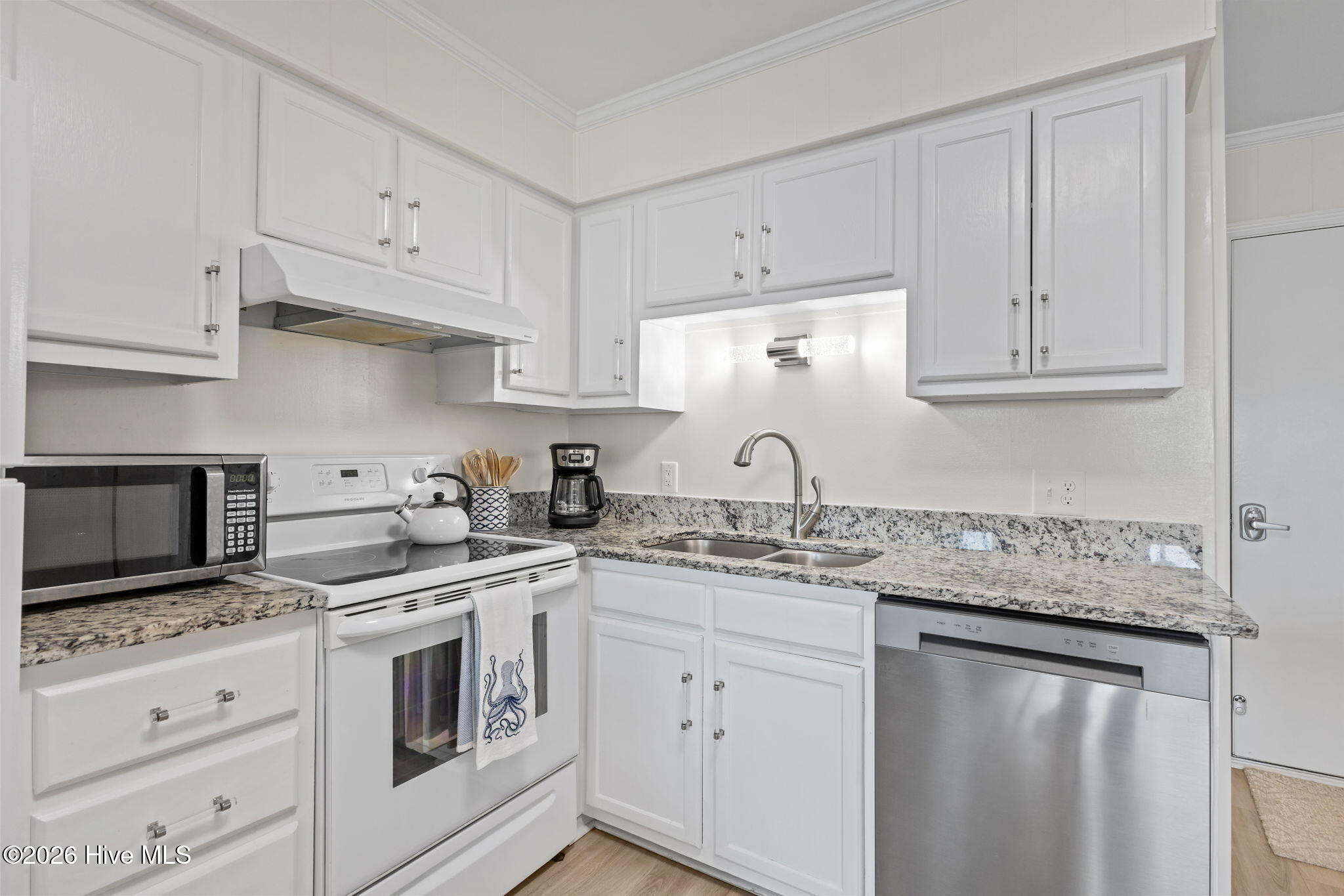 2008 E Ft Macon Road I-8