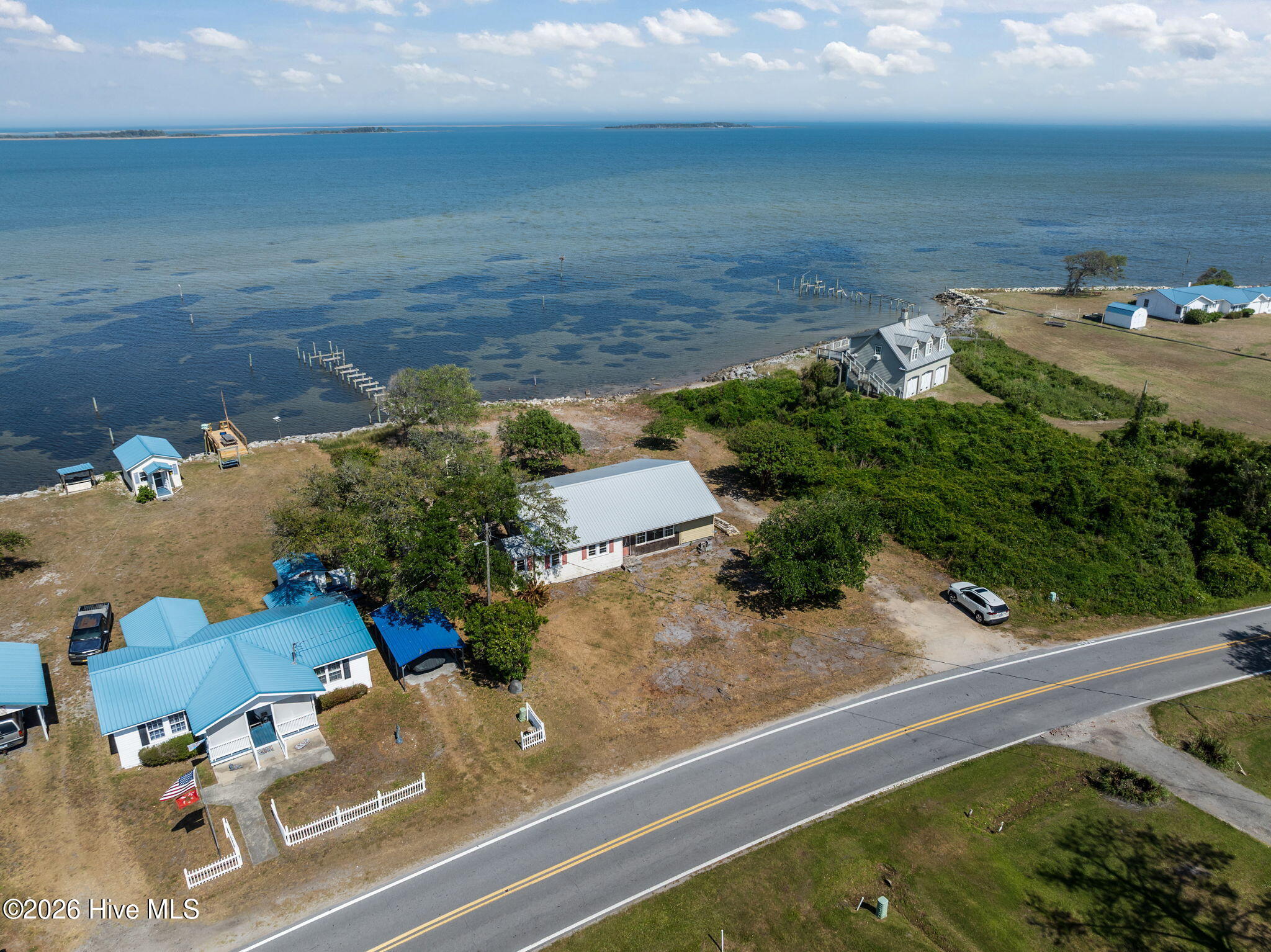 2472 Cedar Island Road