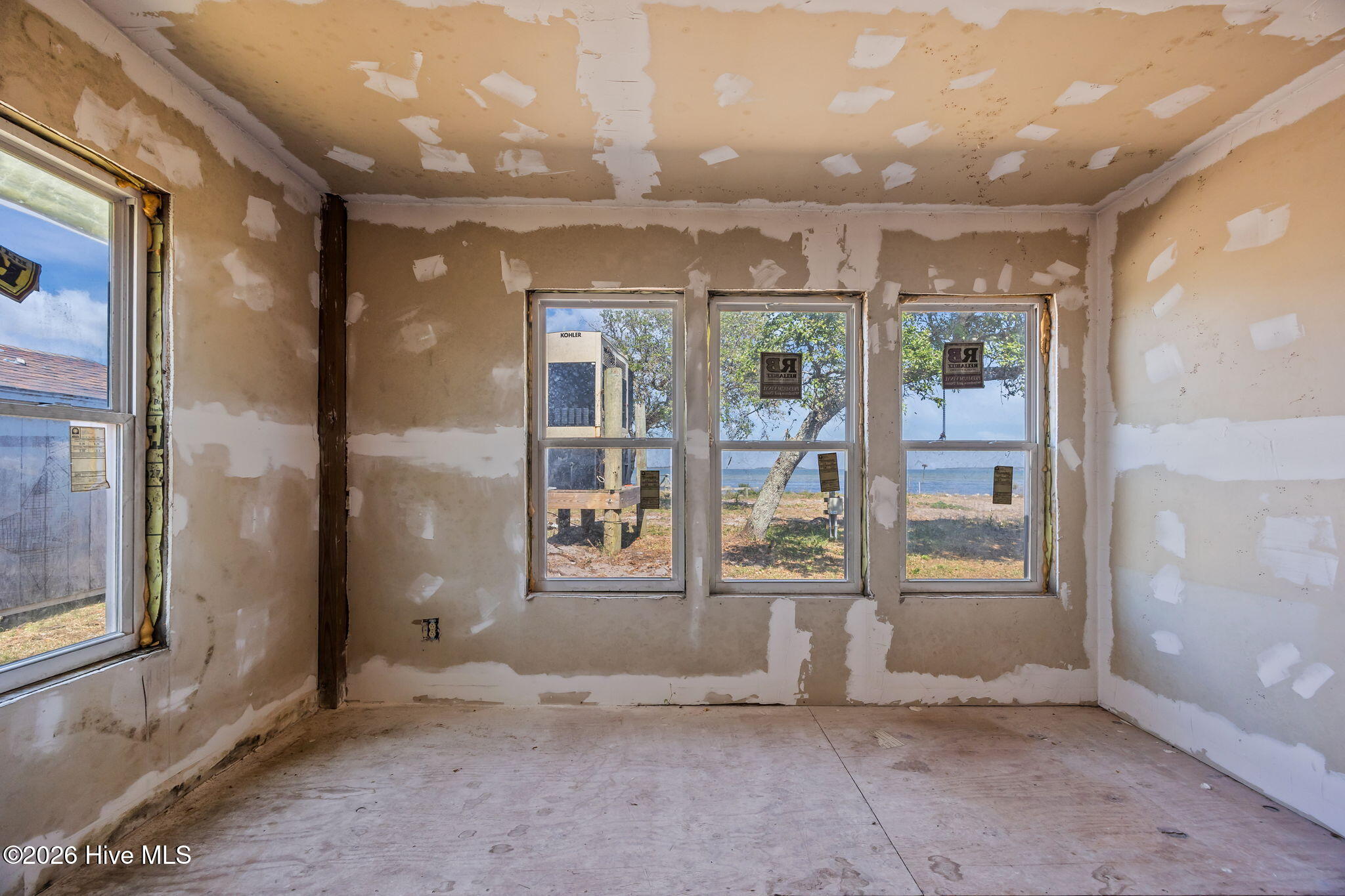 2472 Cedar Island Road