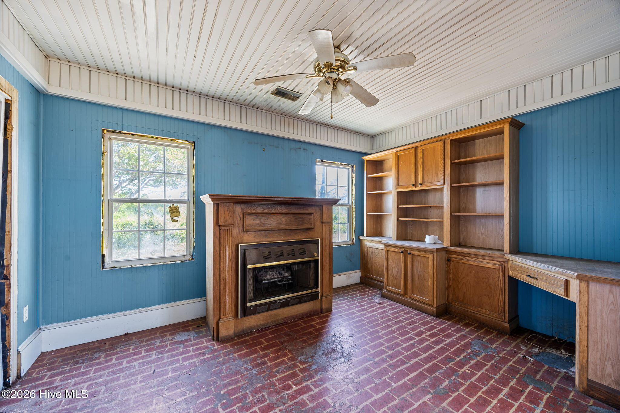 2472 Cedar Island Road