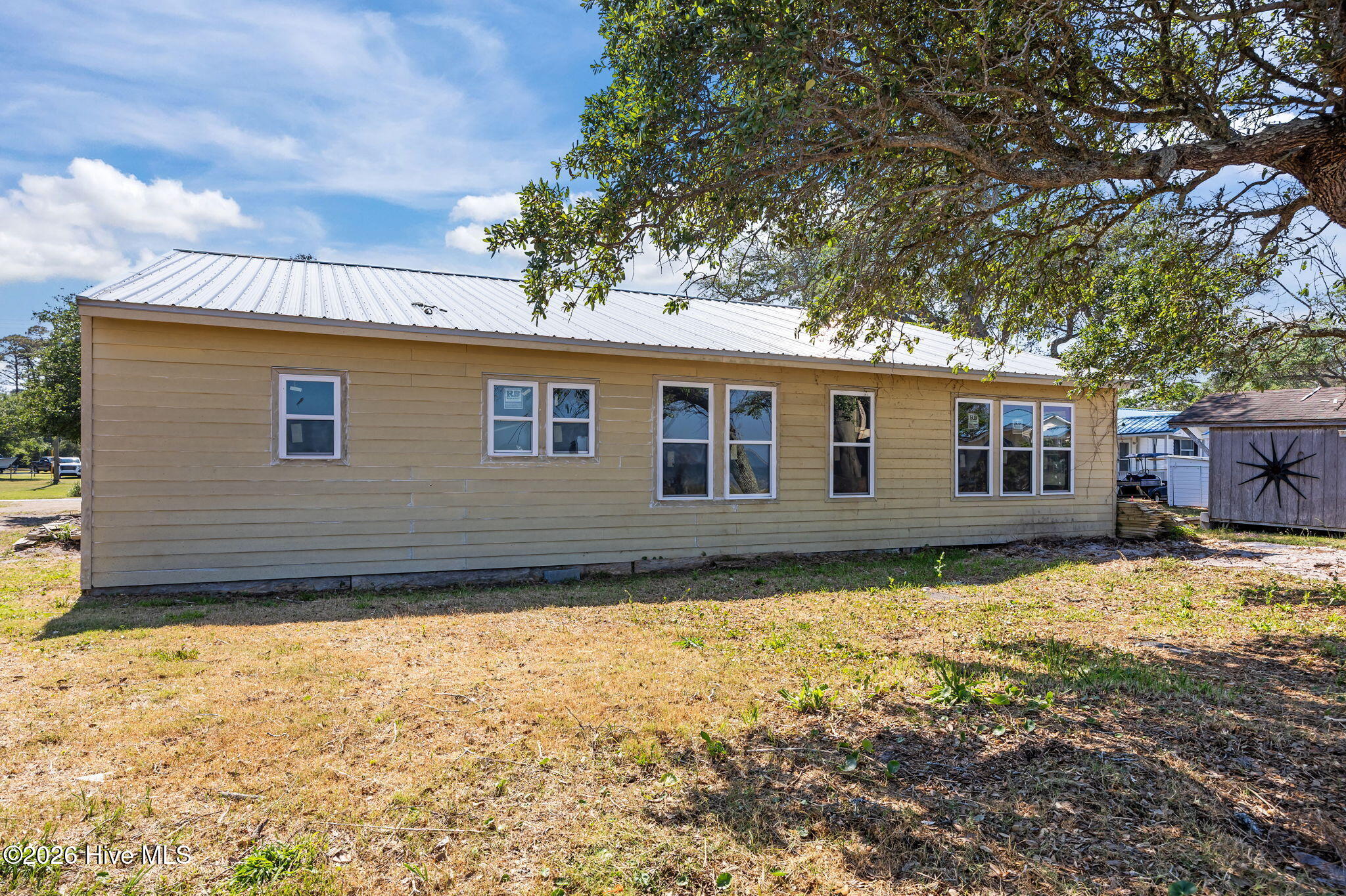 2472 Cedar Island Road