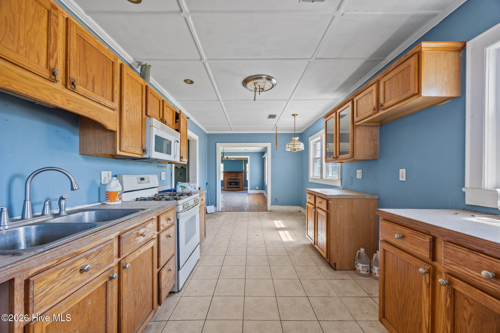 2472 Cedar Island Road