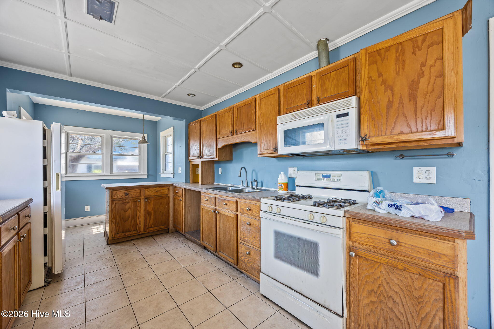 2472 Cedar Island Road