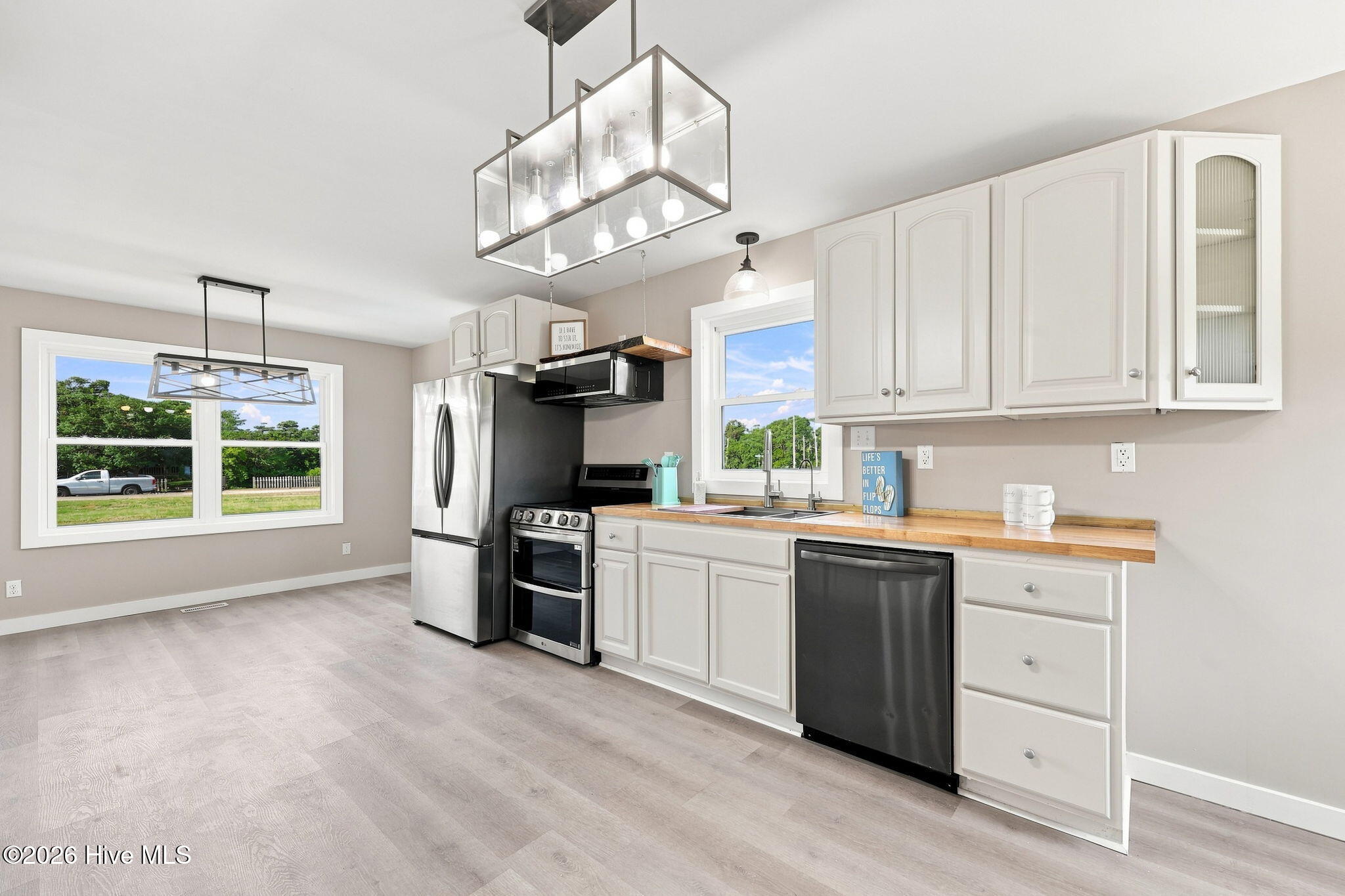 377 Diamond City Drive