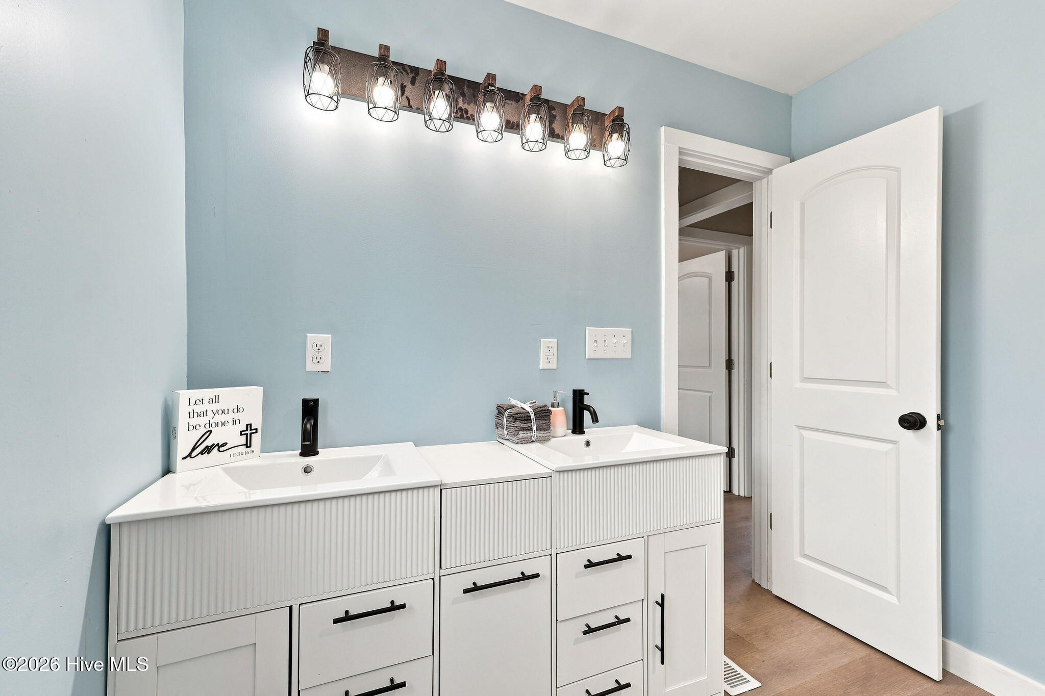 377 Diamond City Drive