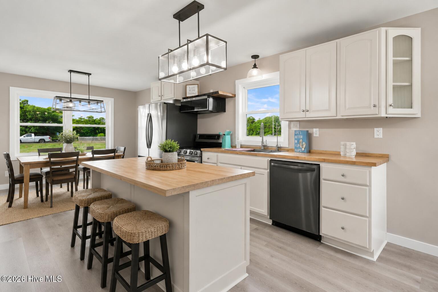 377 Diamond City Drive