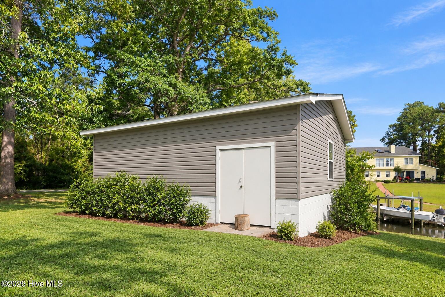 315 Holly Lane
