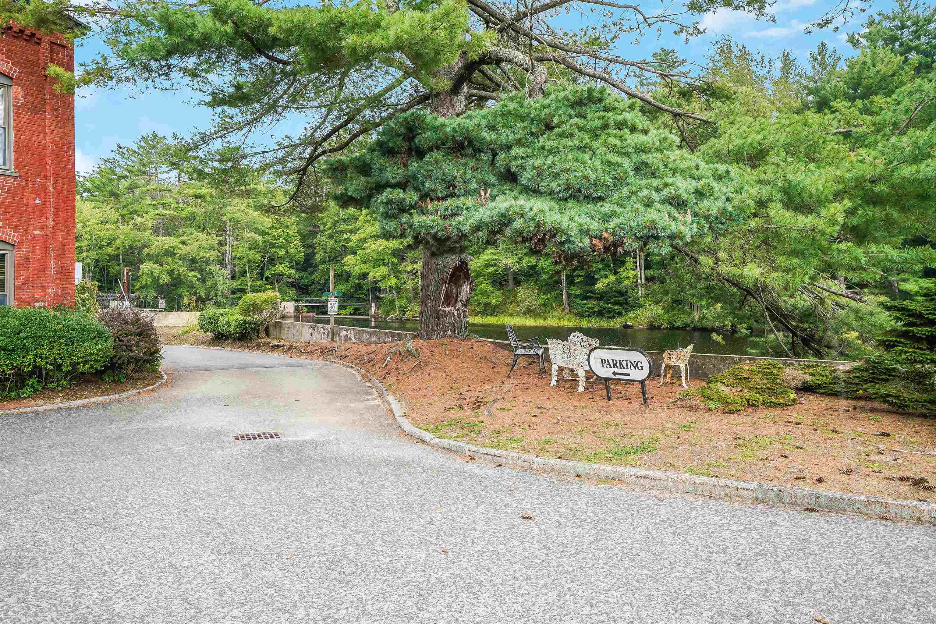 50 Jaffrey Road Unit: 4