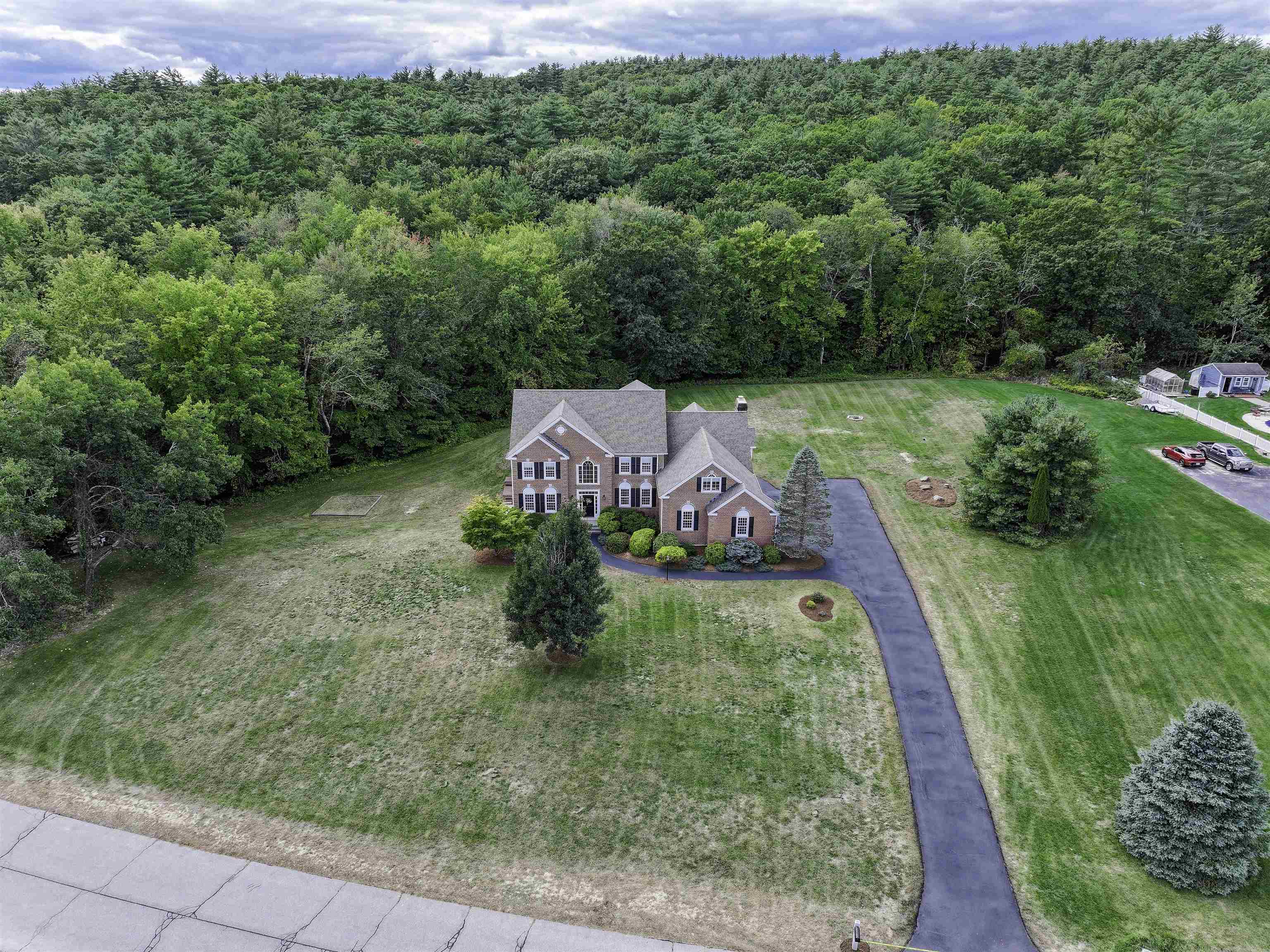 11 New South Drive