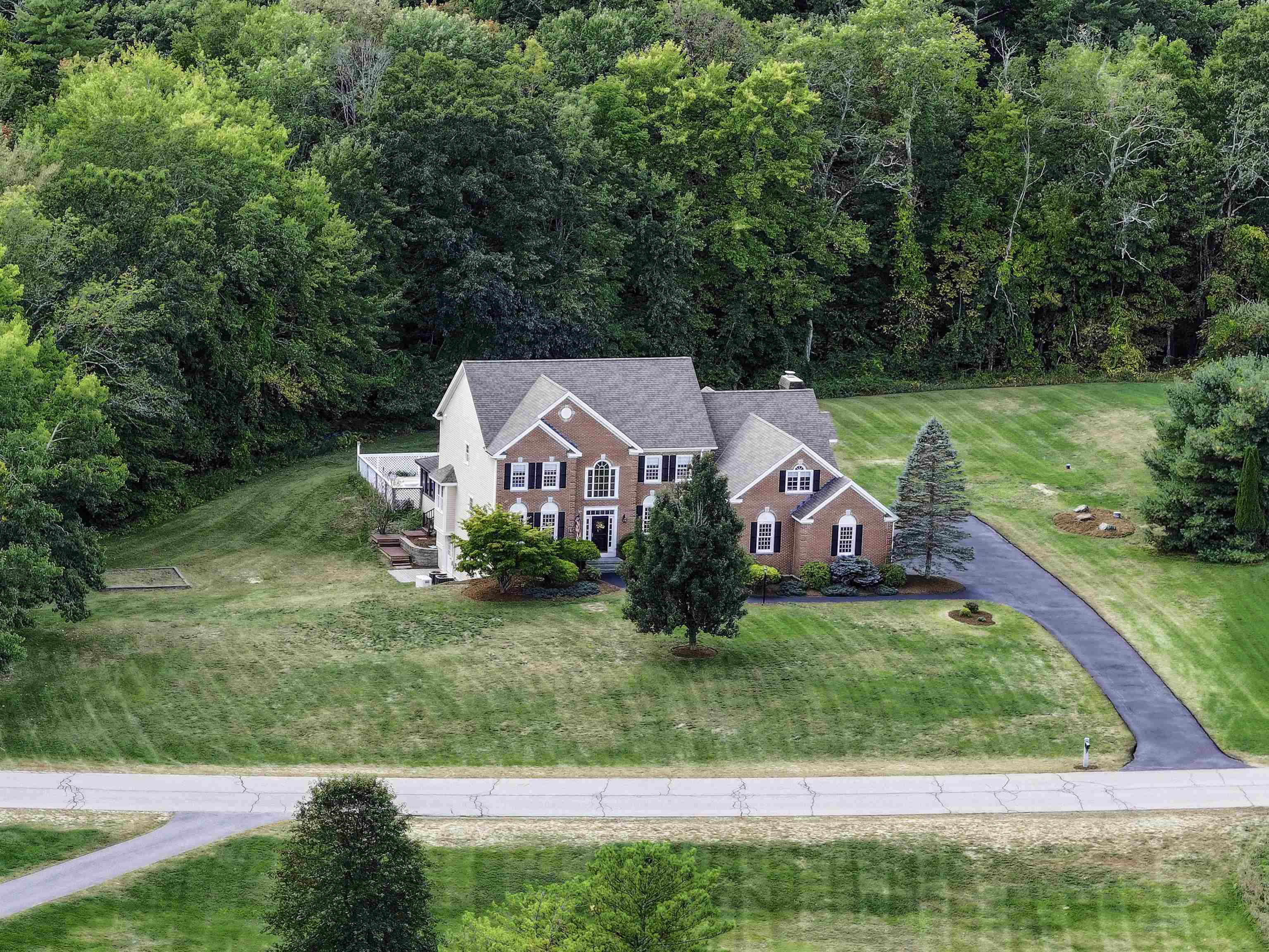 11 New South Drive