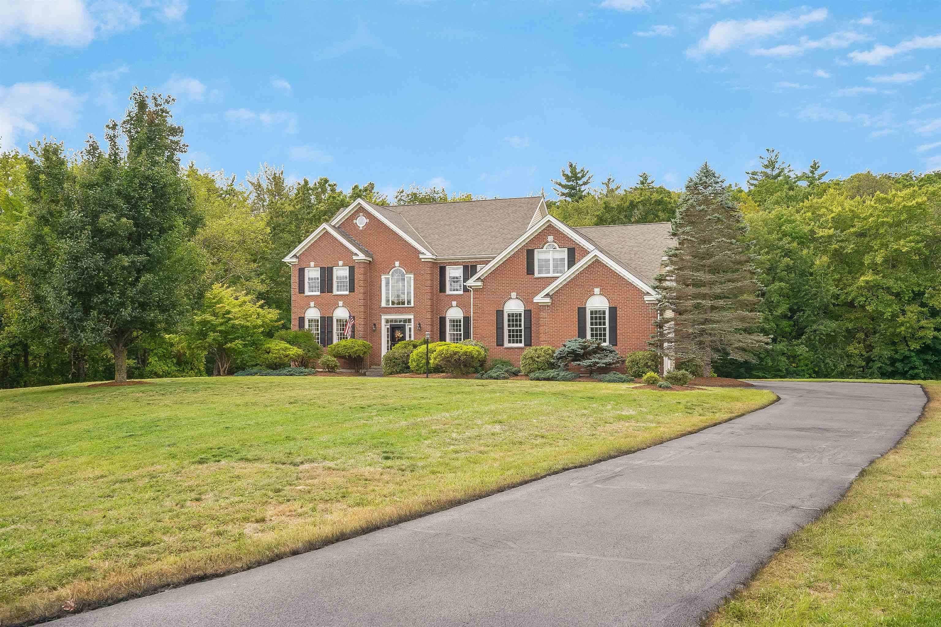 11 New South Drive