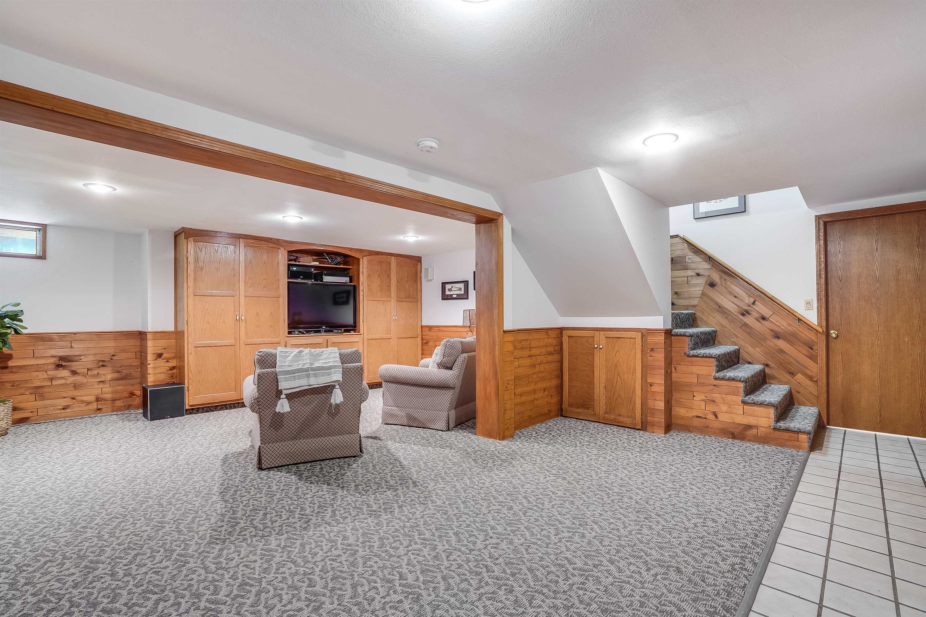 12 Crestwood Court