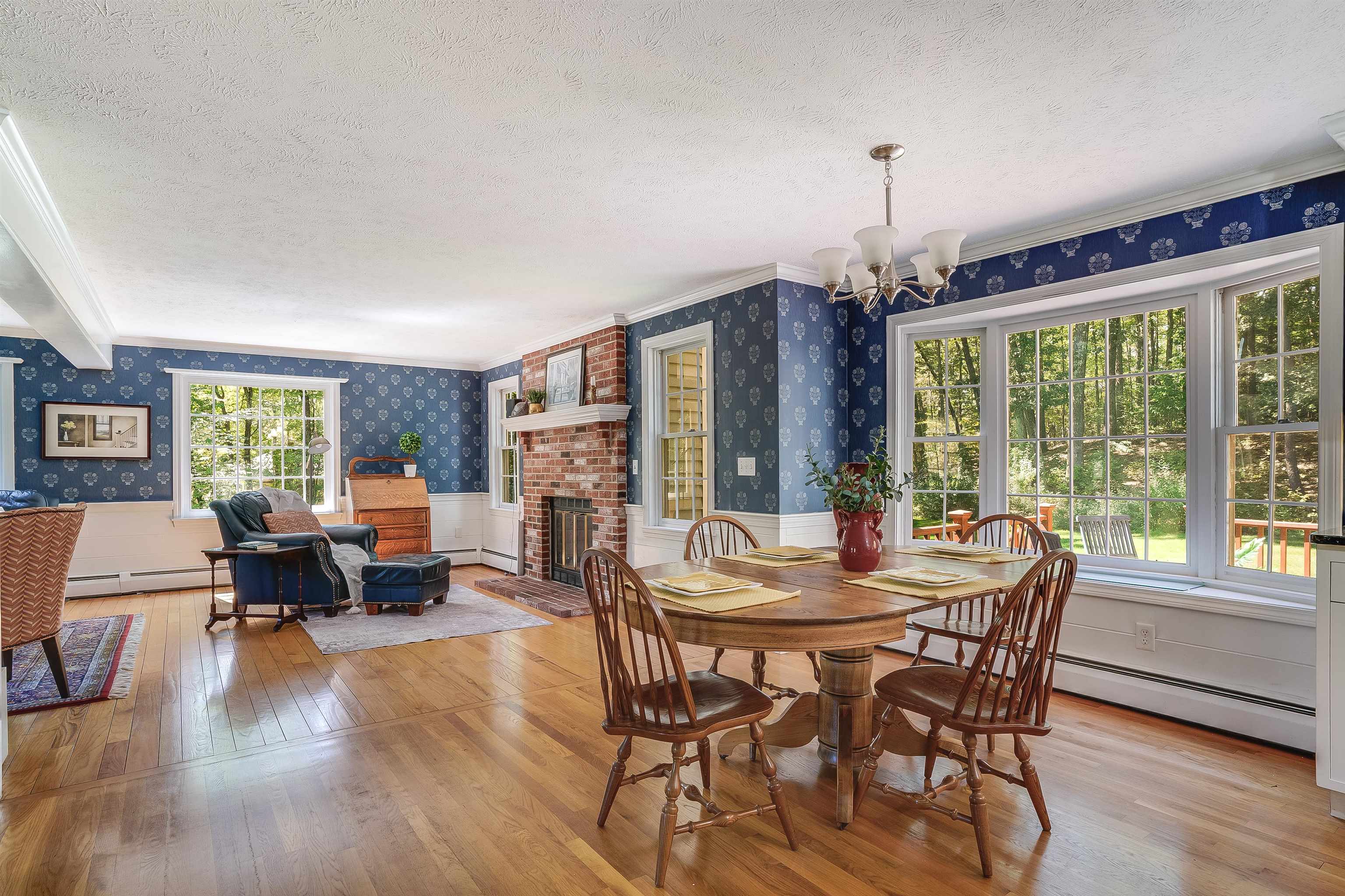 12 Crestwood Court