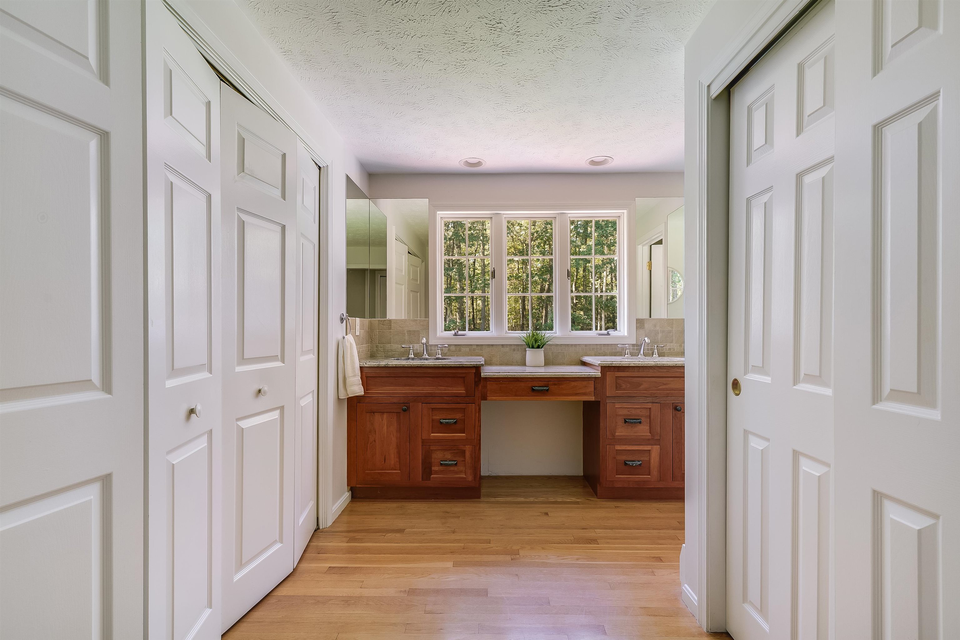 12 Crestwood Court