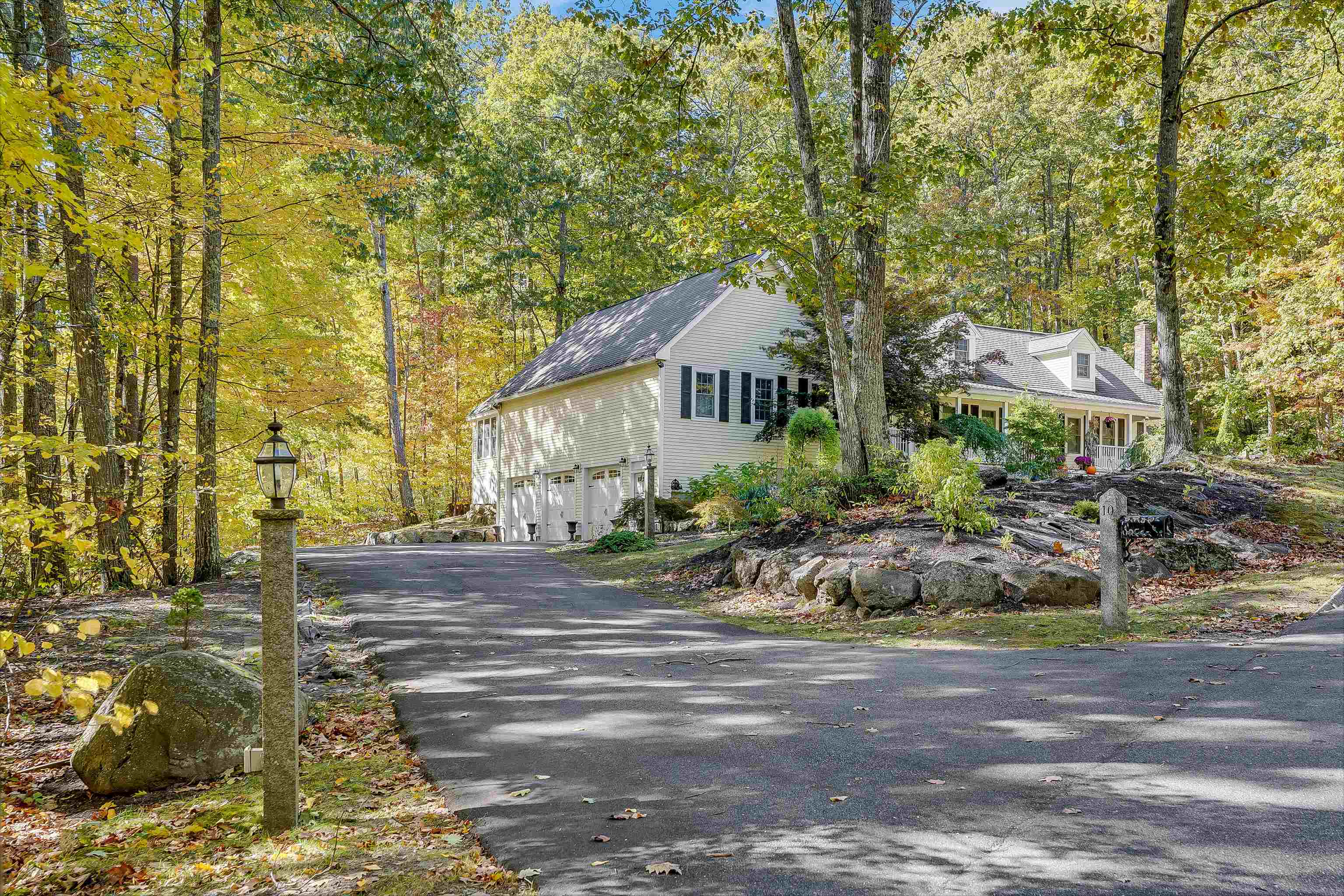 10 Barrington Drive