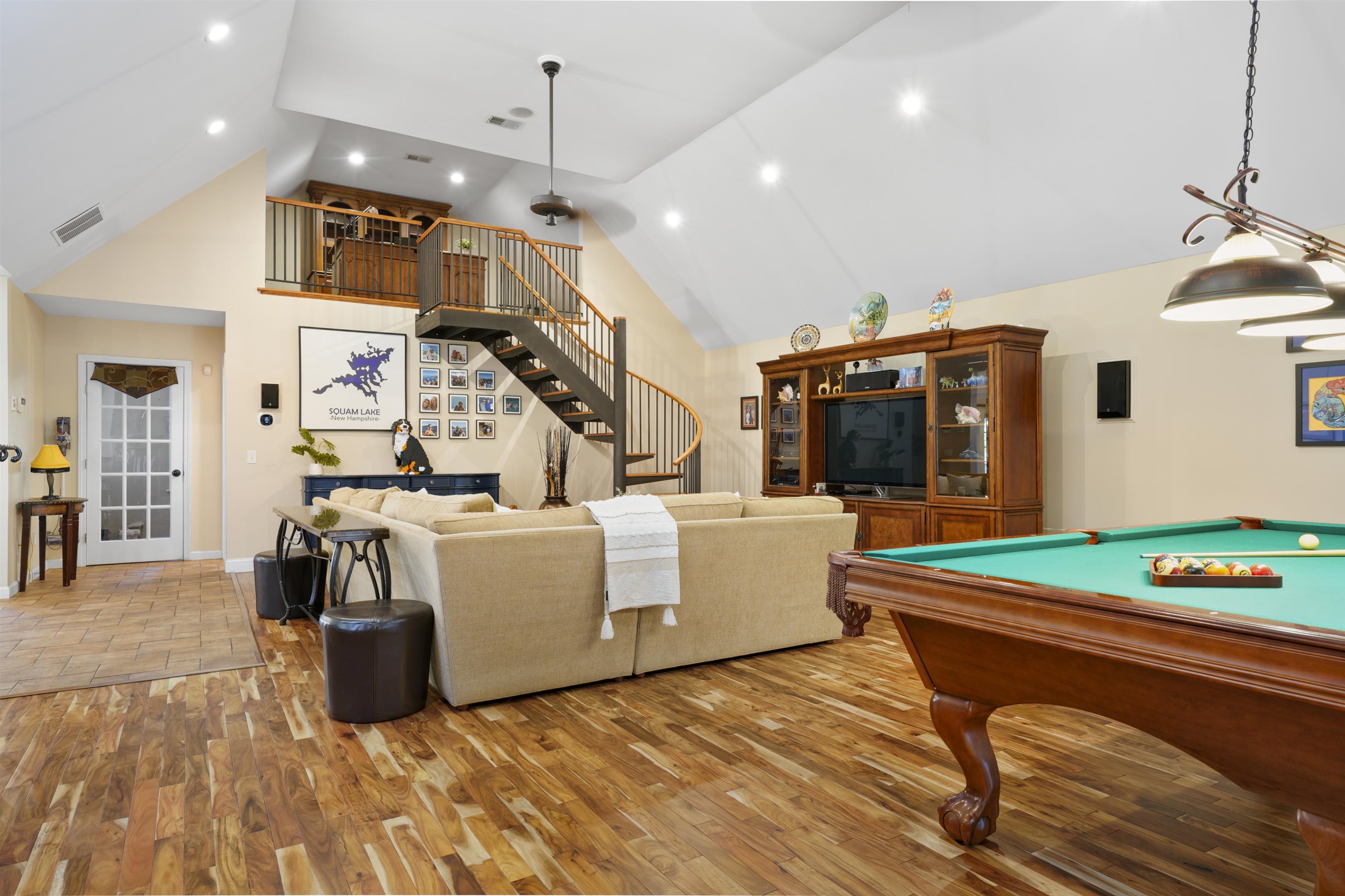 10 Barrington Drive