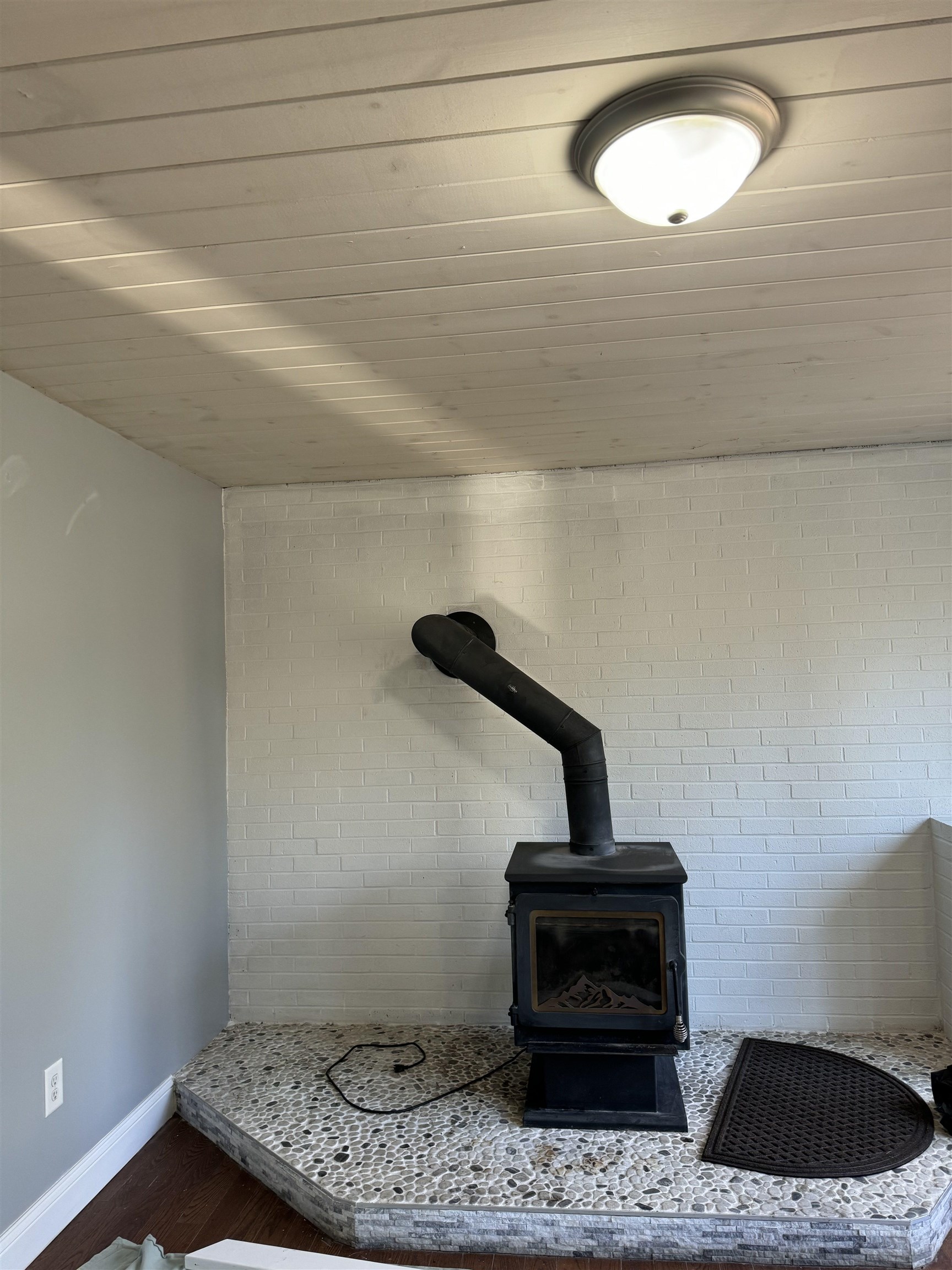 310 Hurricane Hill Road