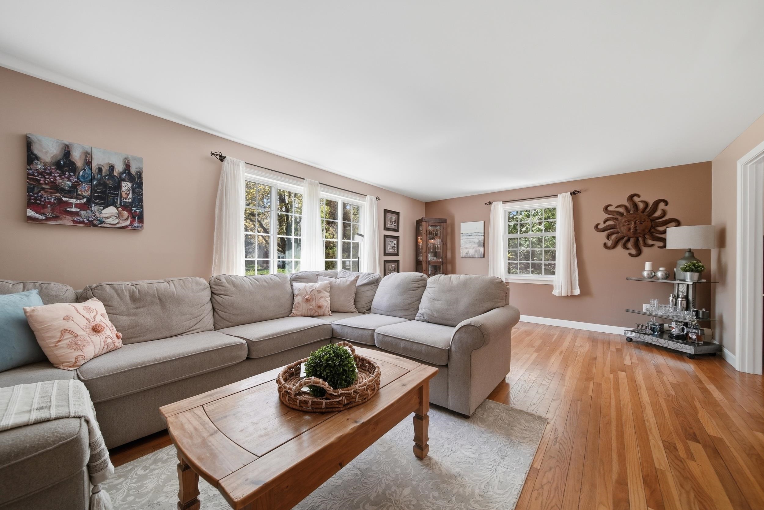 11 River Road