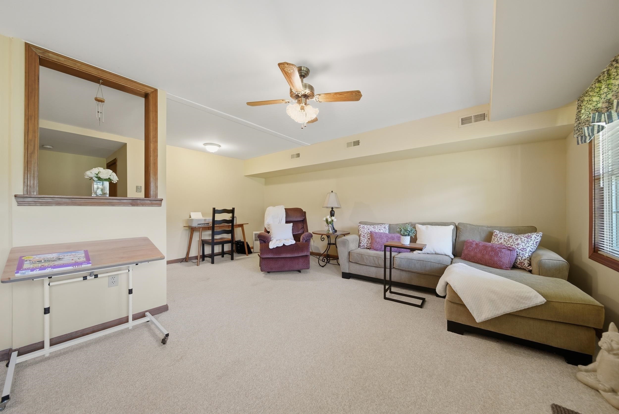 6 Veterans Road Unit: 13