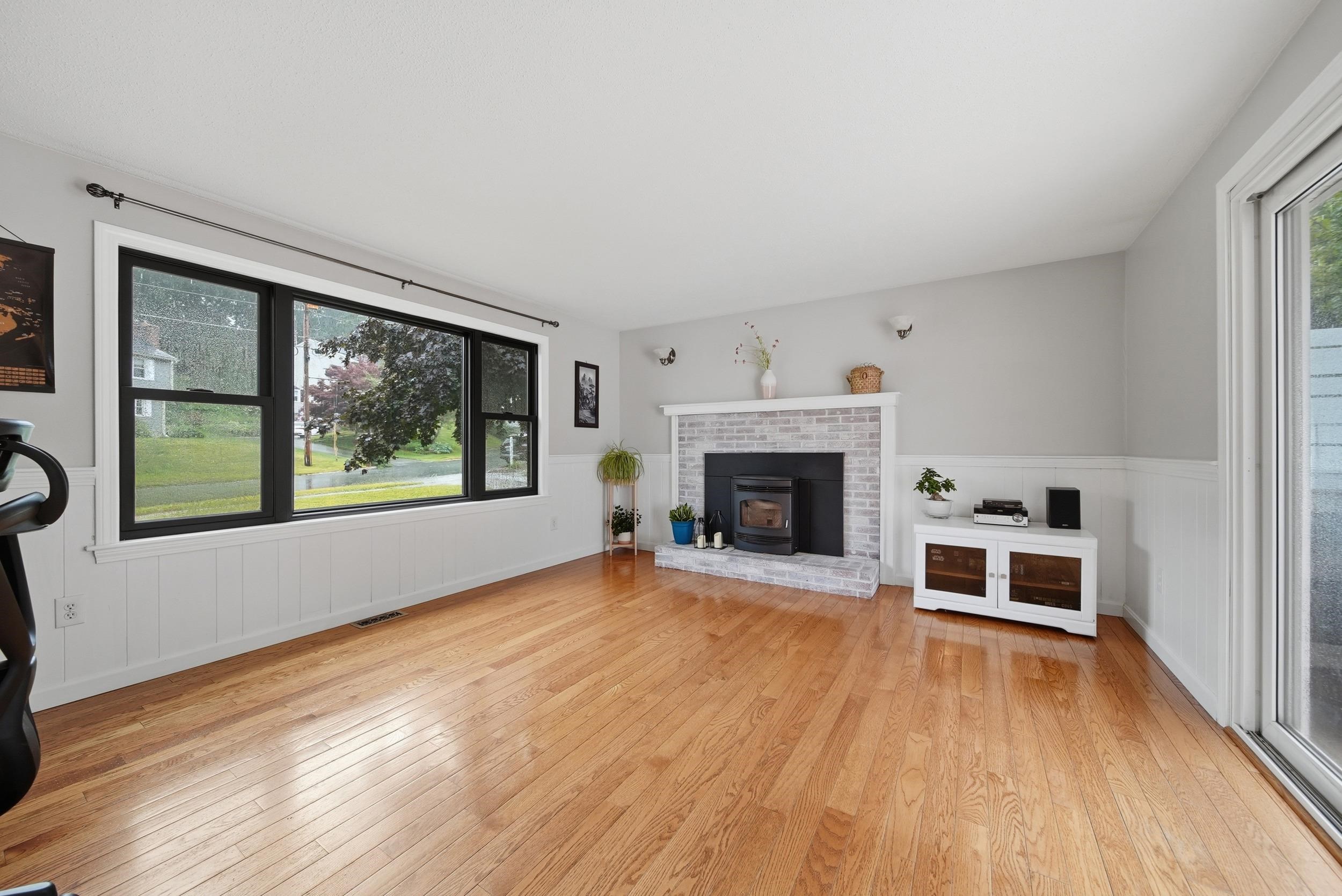 3 Sunshine Court