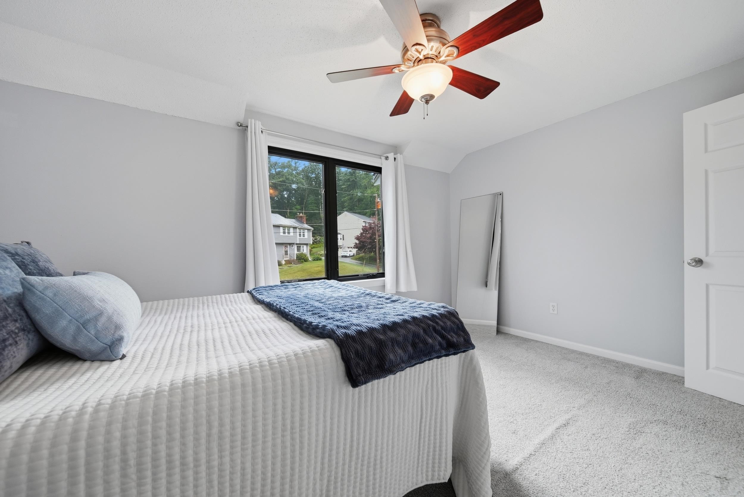3 Sunshine Court