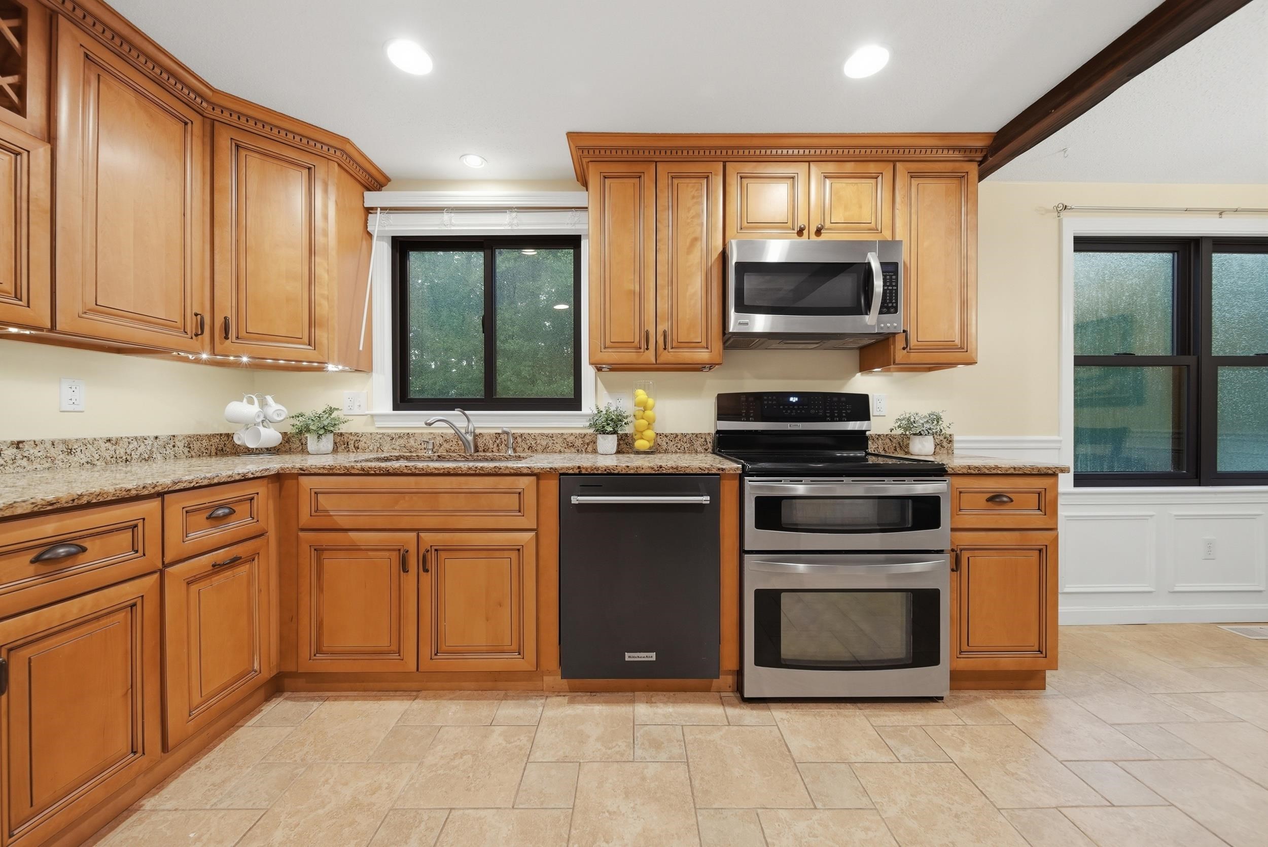3 Sunshine Court