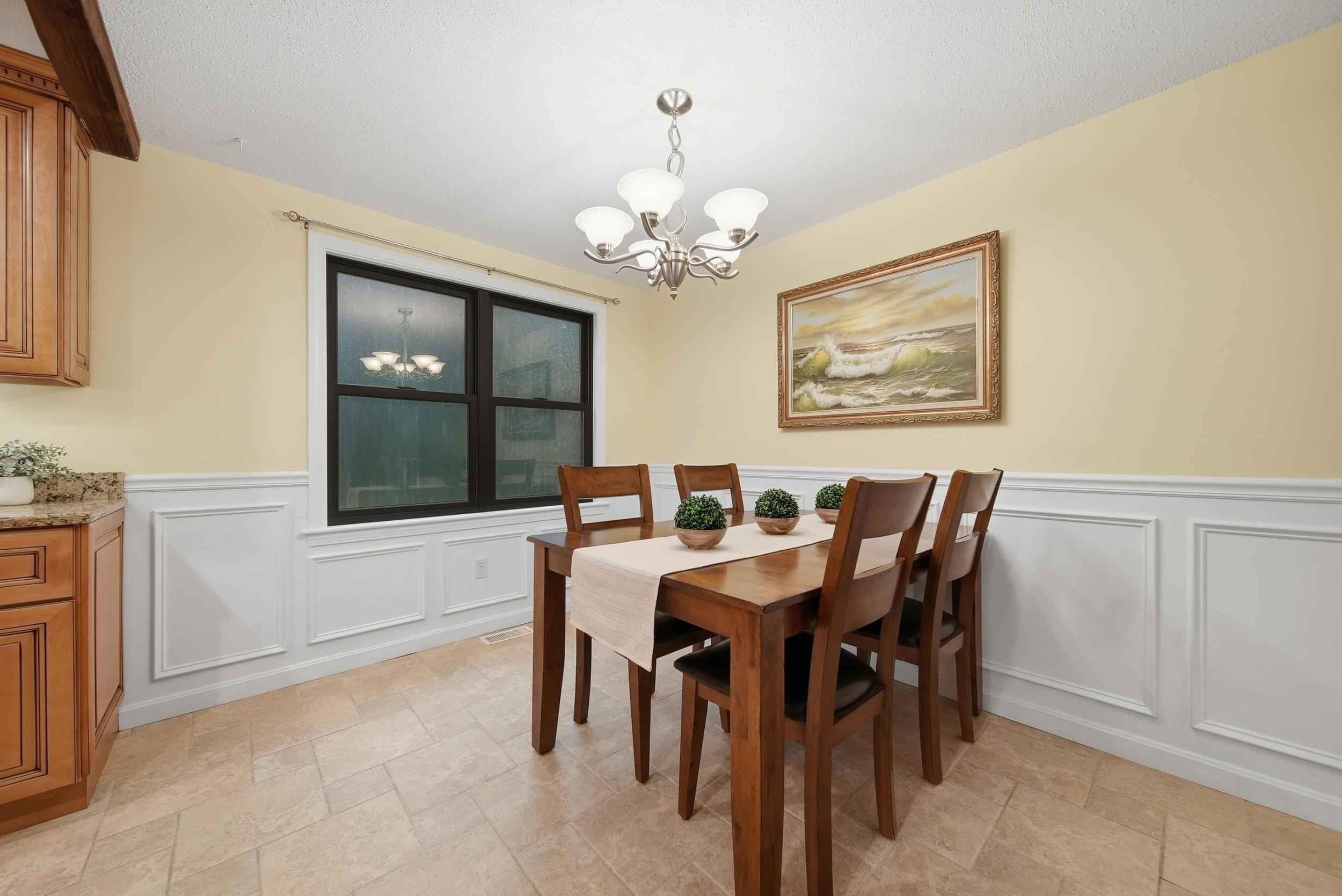 3 Sunshine Court