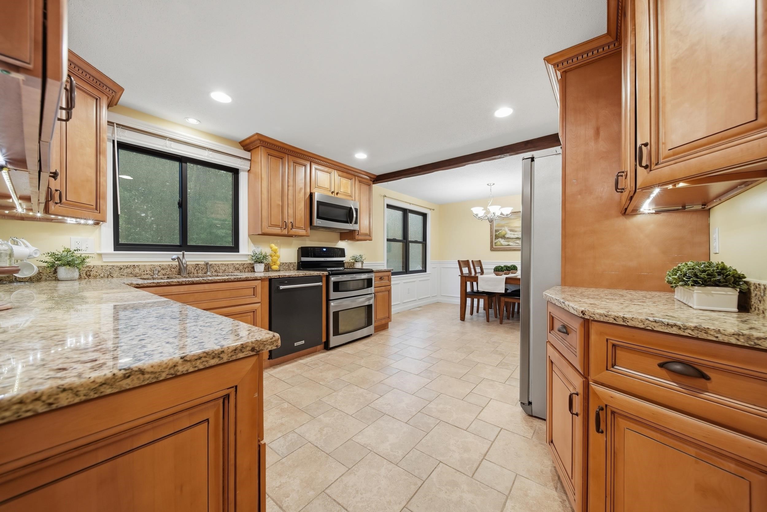 3 Sunshine Court