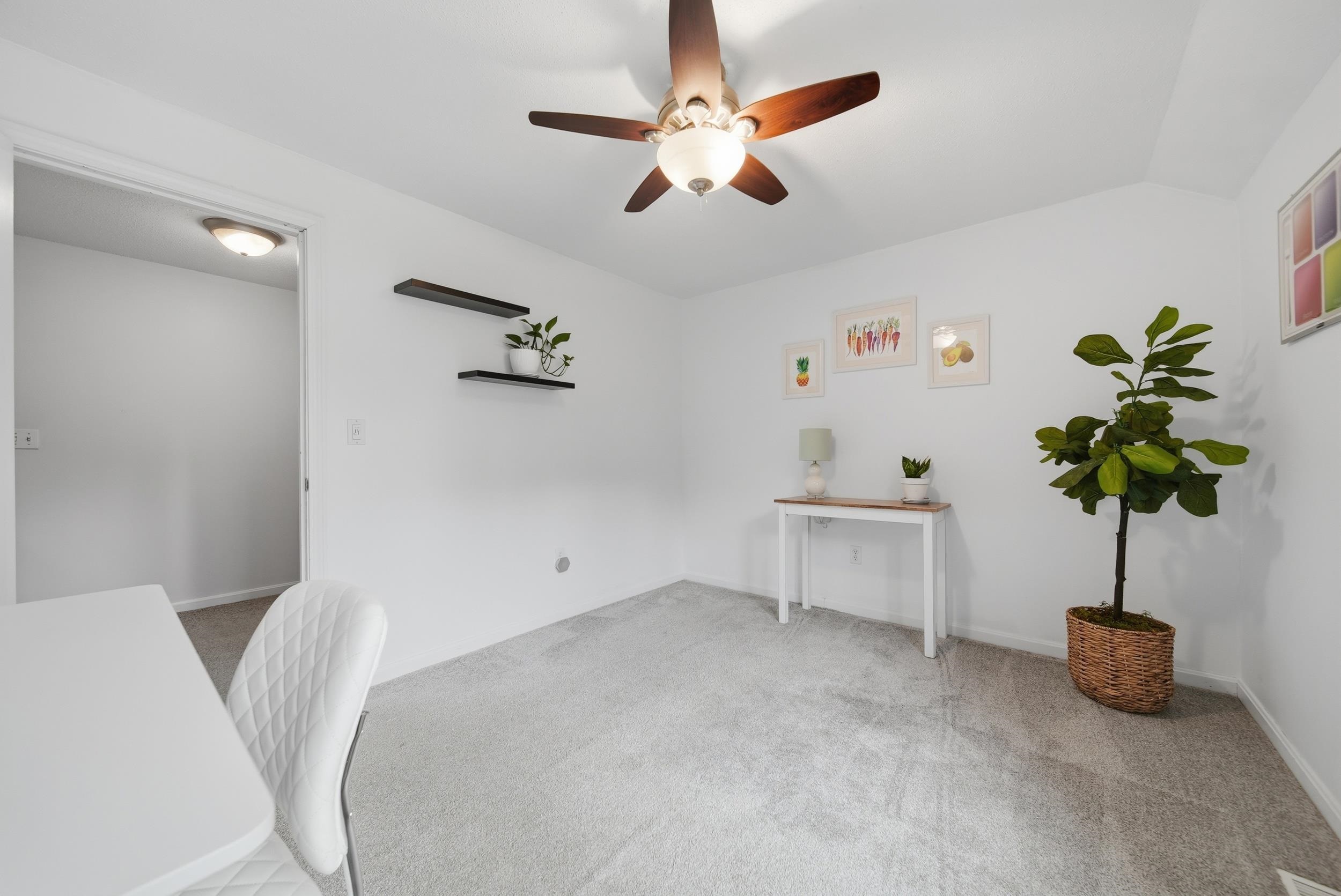 3 Sunshine Court