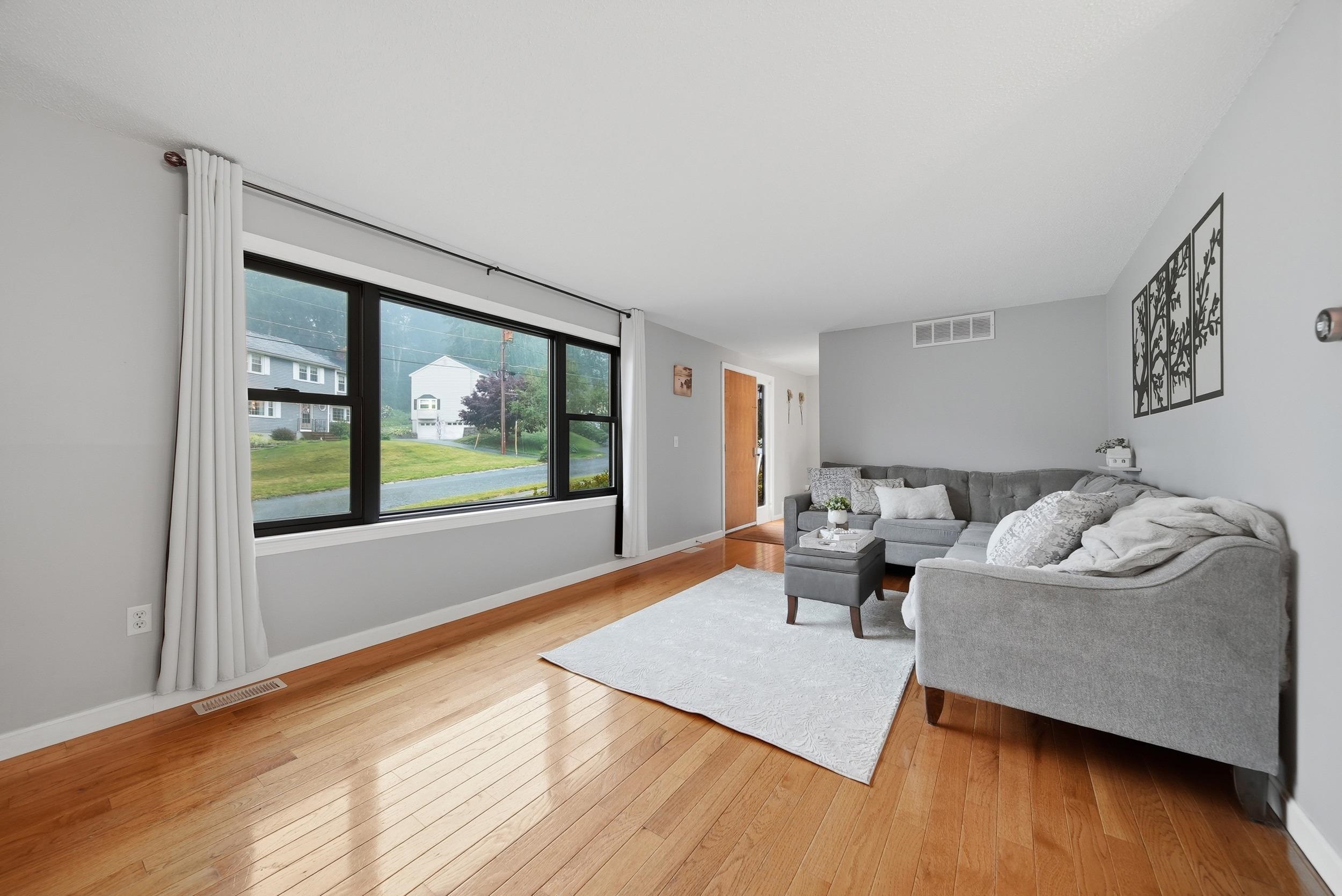 3 Sunshine Court