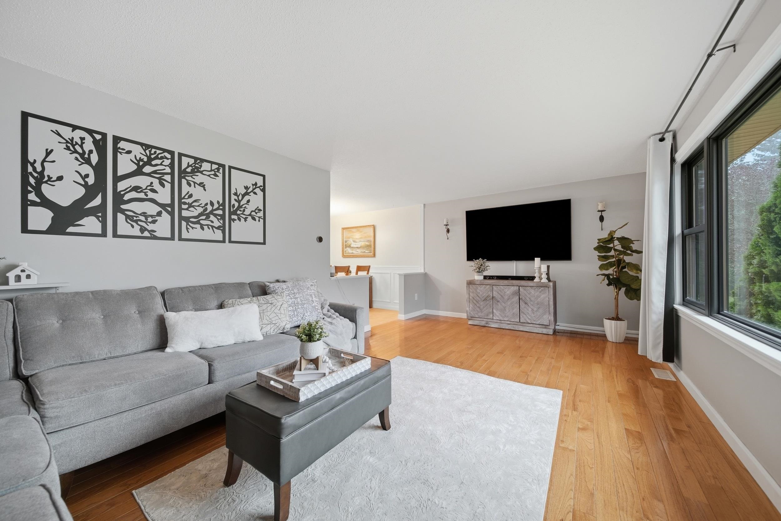 3 Sunshine Court