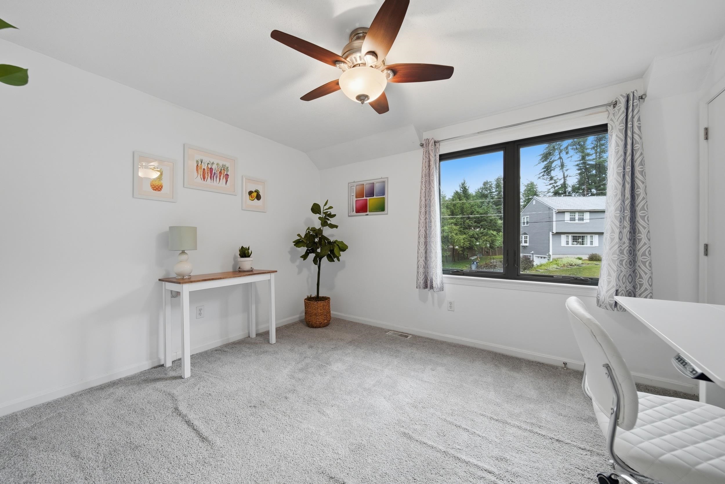 3 Sunshine Court