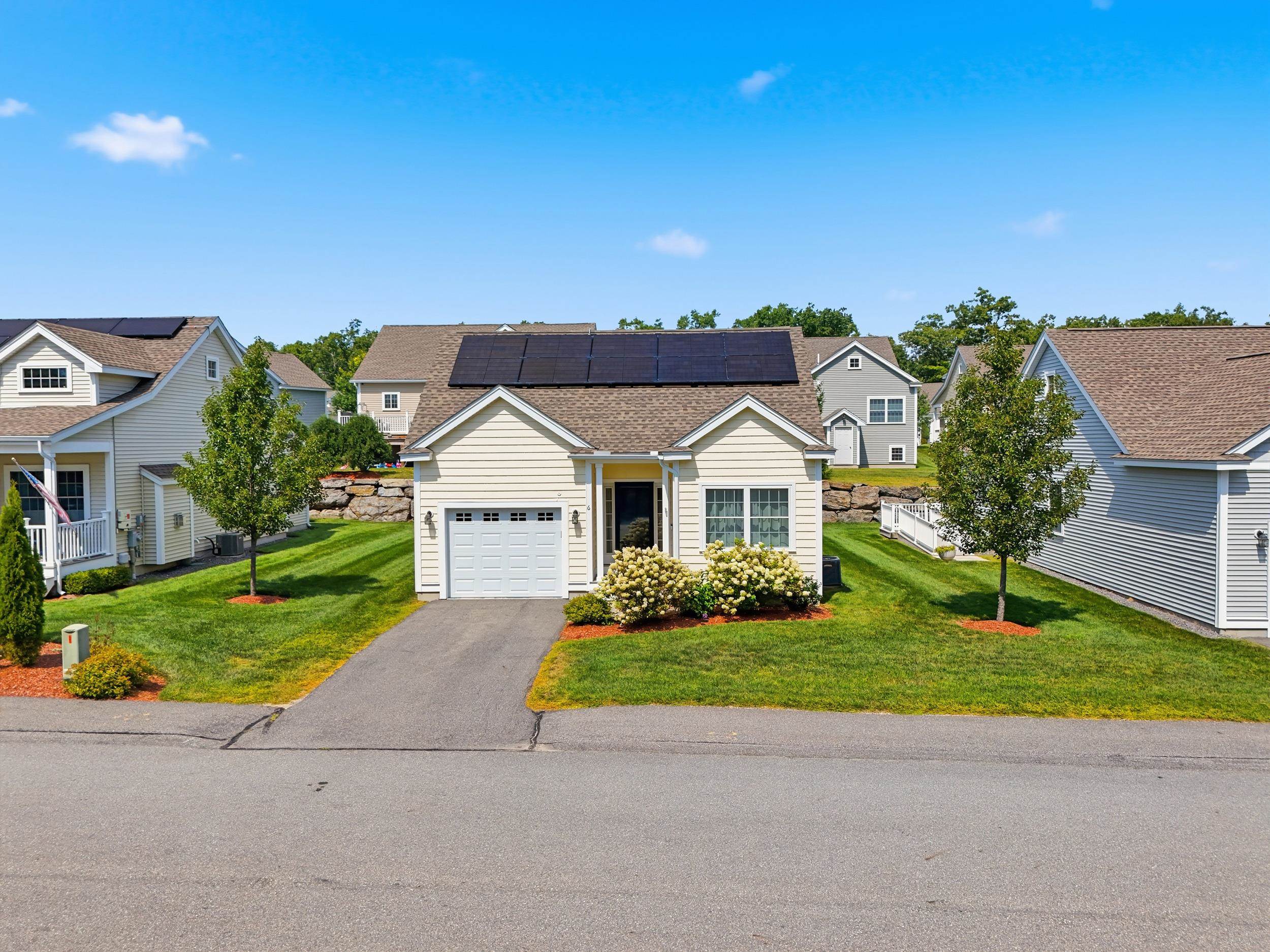 6 Dunstable Circle