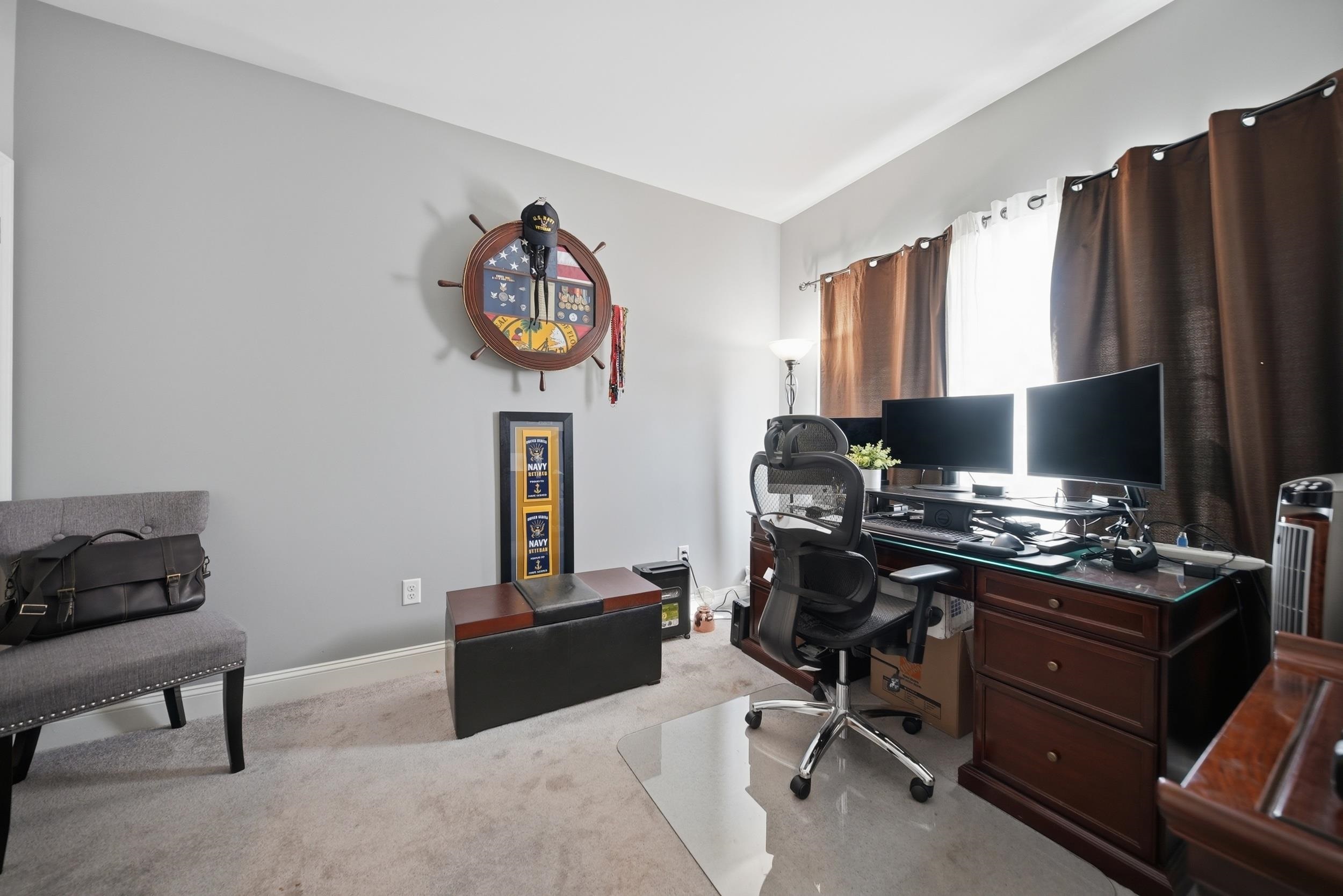 6 Dunstable Circle