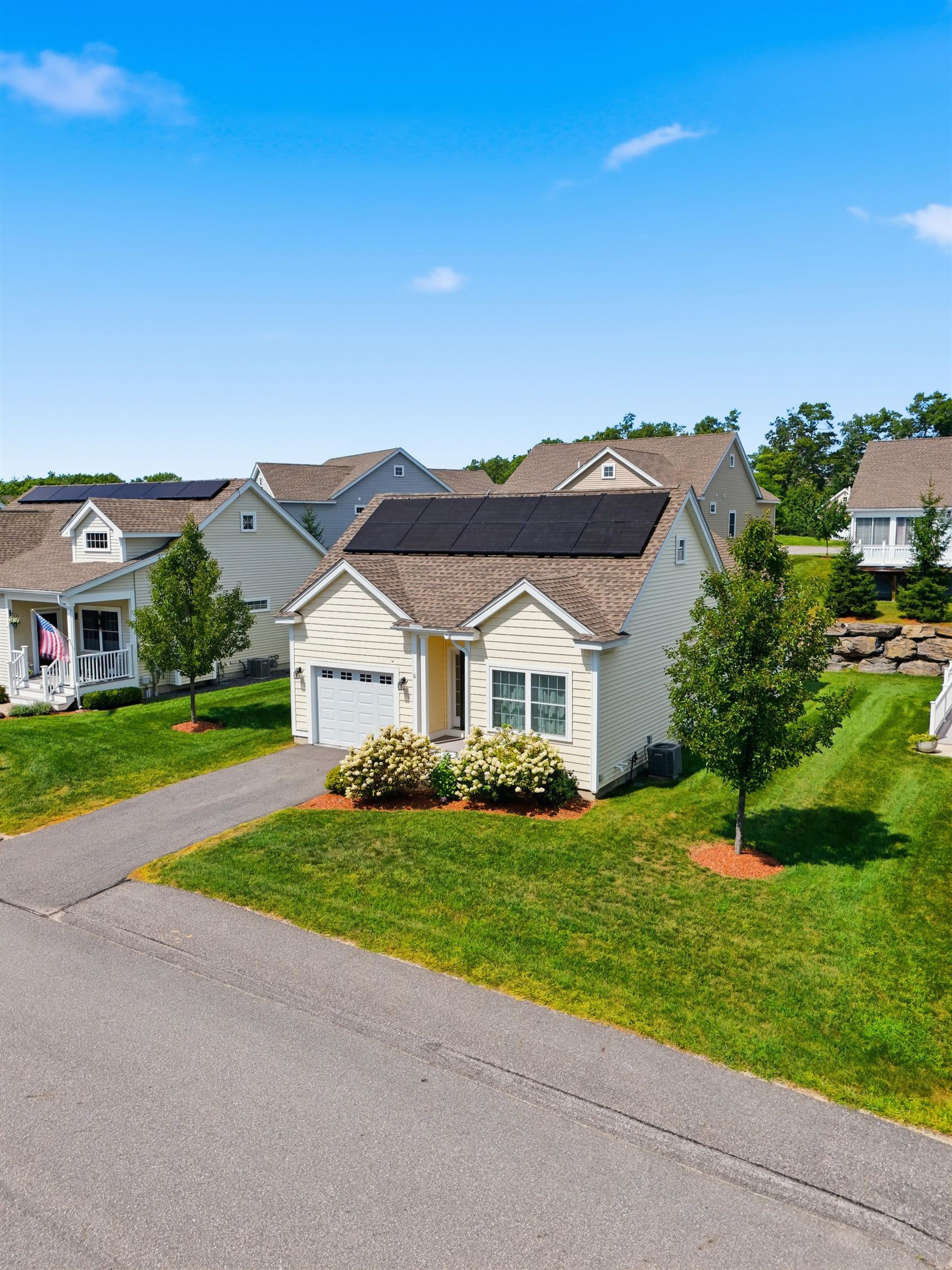 6 Dunstable Circle