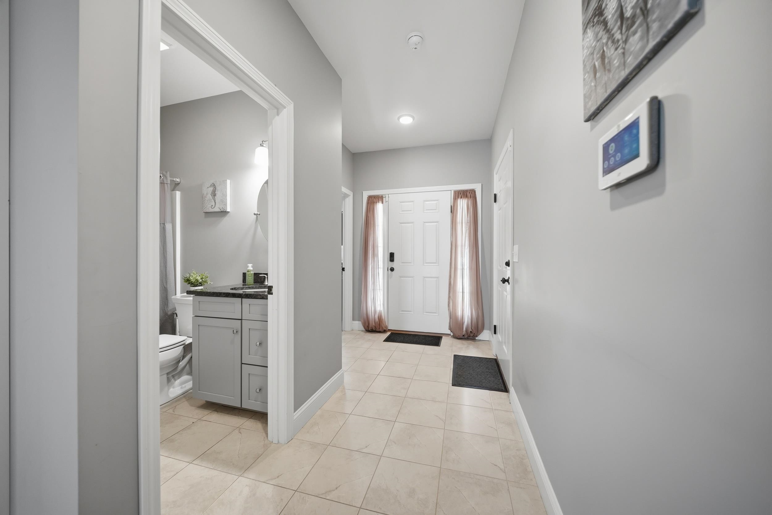 6 Dunstable Circle