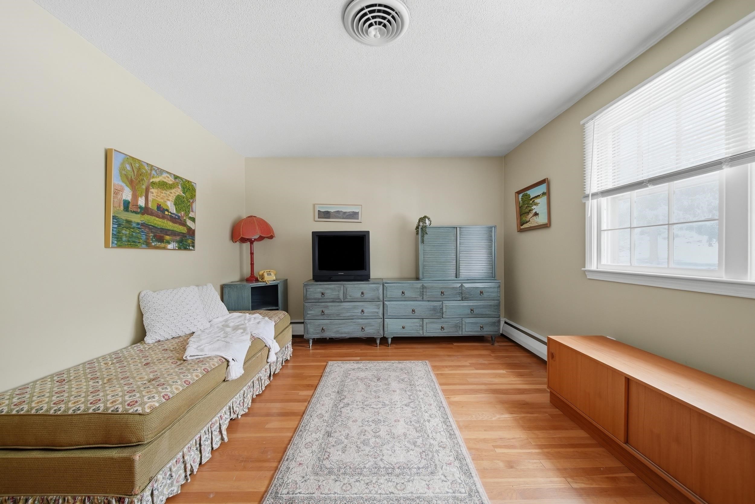 118 Lancelot Avenue
