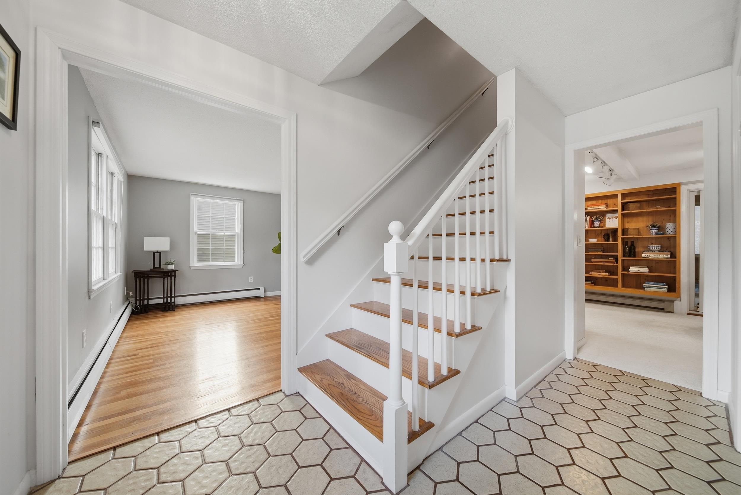 118 Lancelot Avenue
