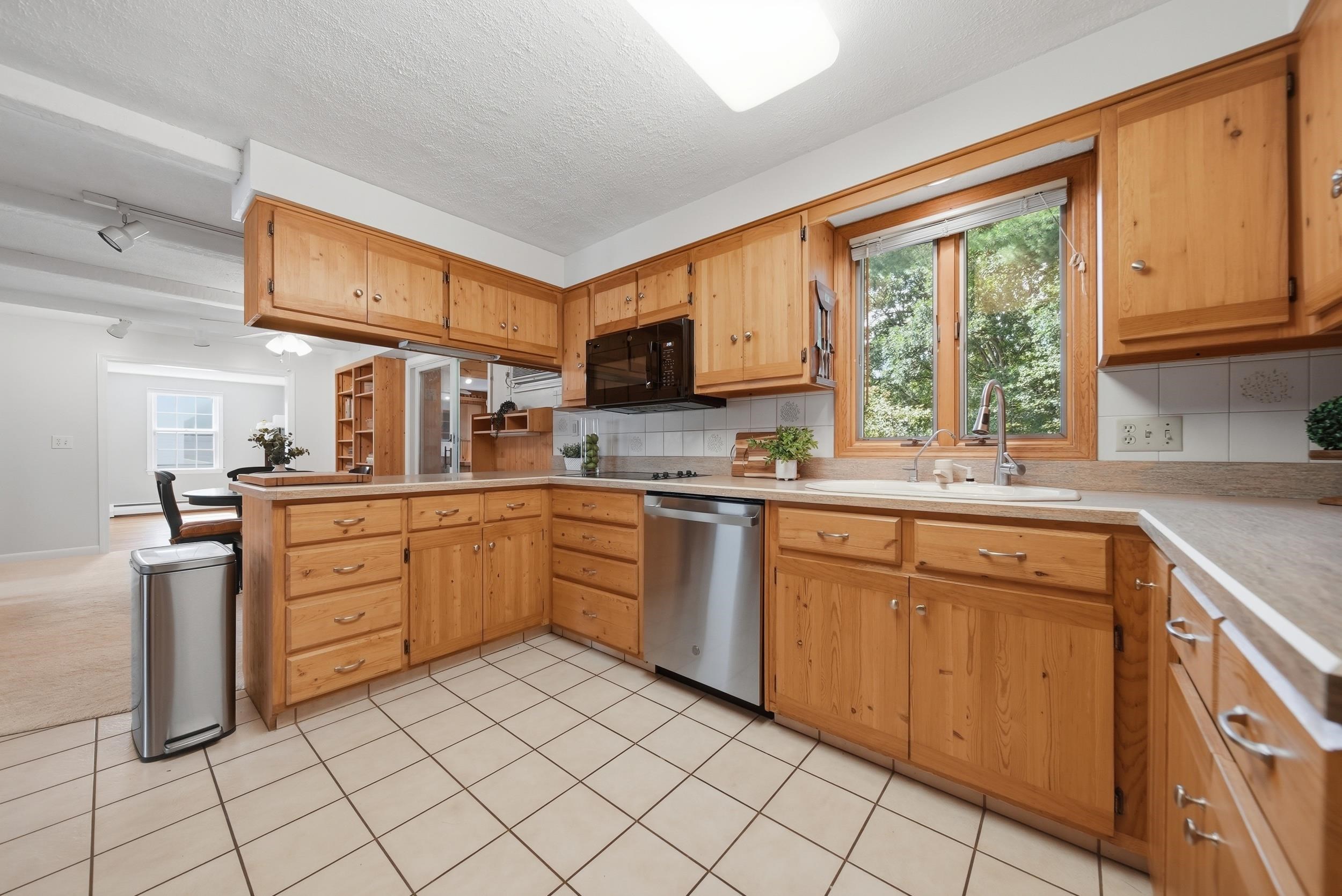 118 Lancelot Avenue