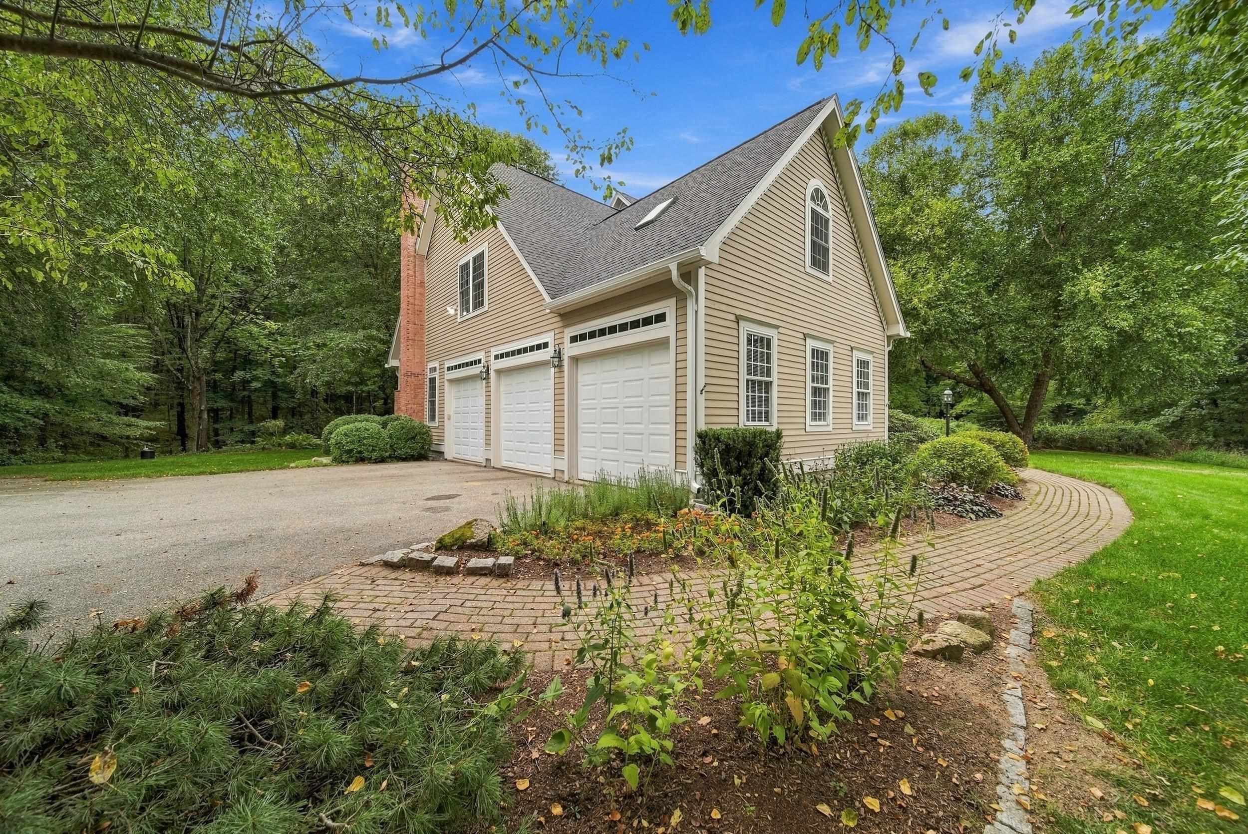 5 New South Drive