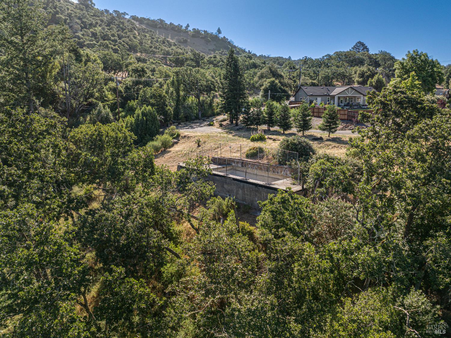 5734 Mark West Lane