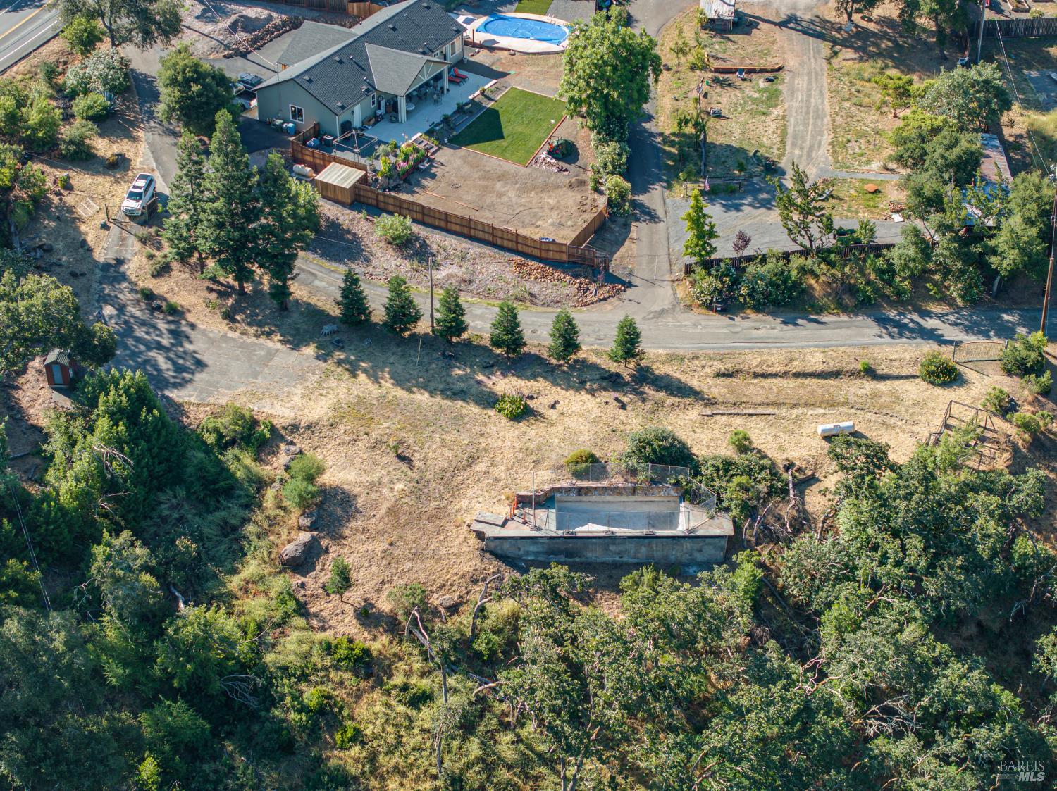 5734 Mark West Lane