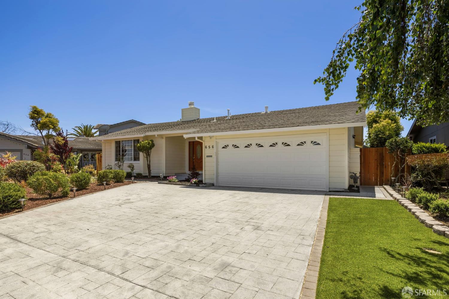 656 Spar Drive